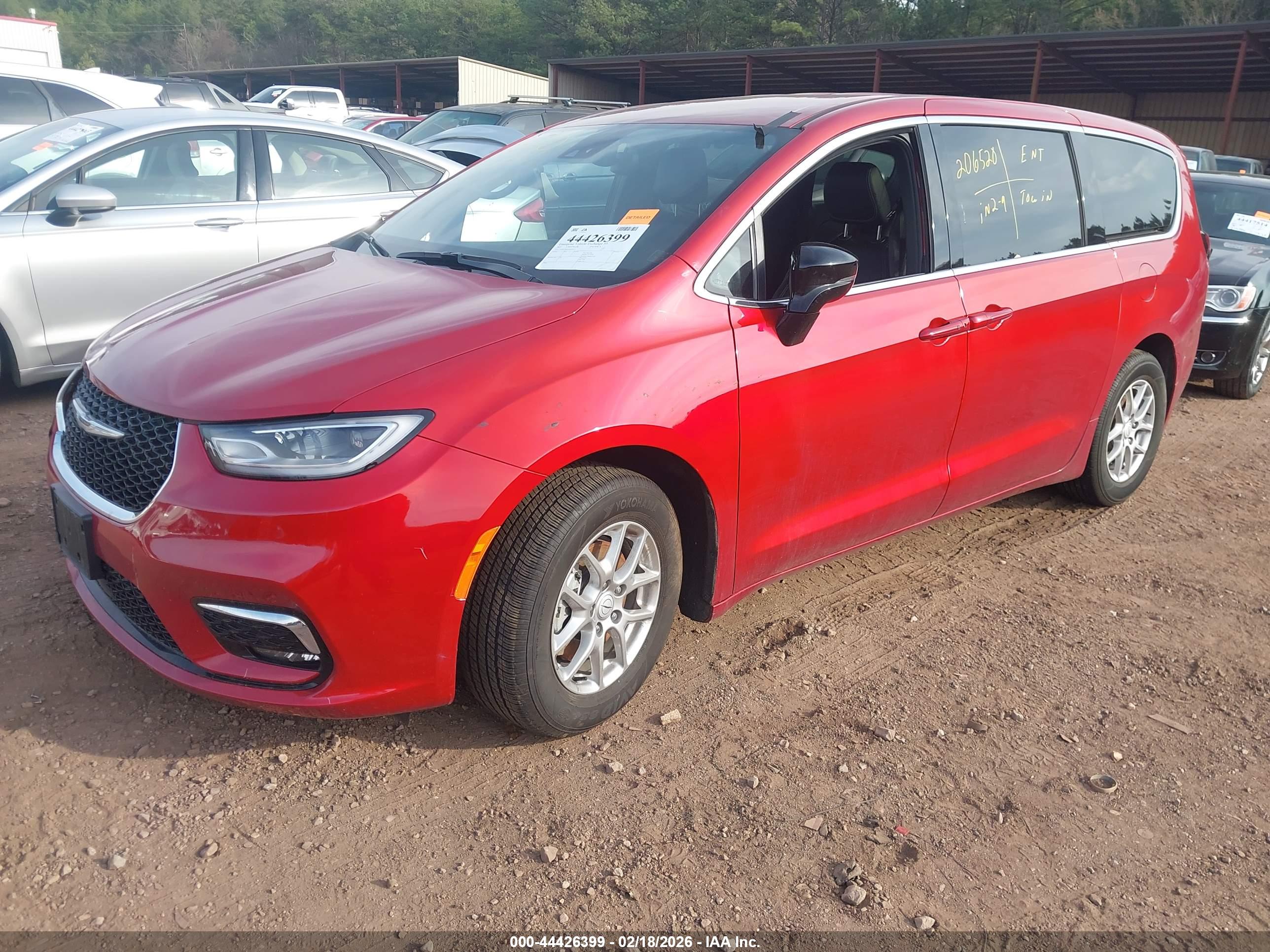 CHRYSLER PACIFICA image 2