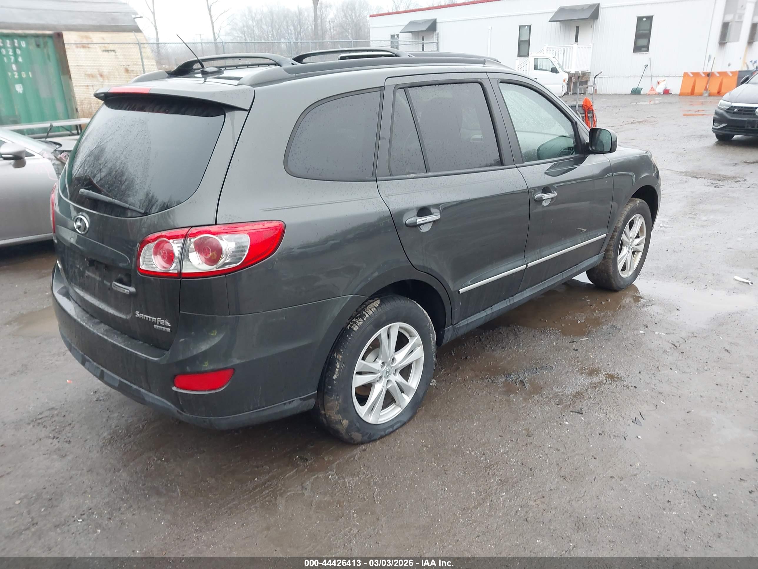HYUNDAI SANTA image 4