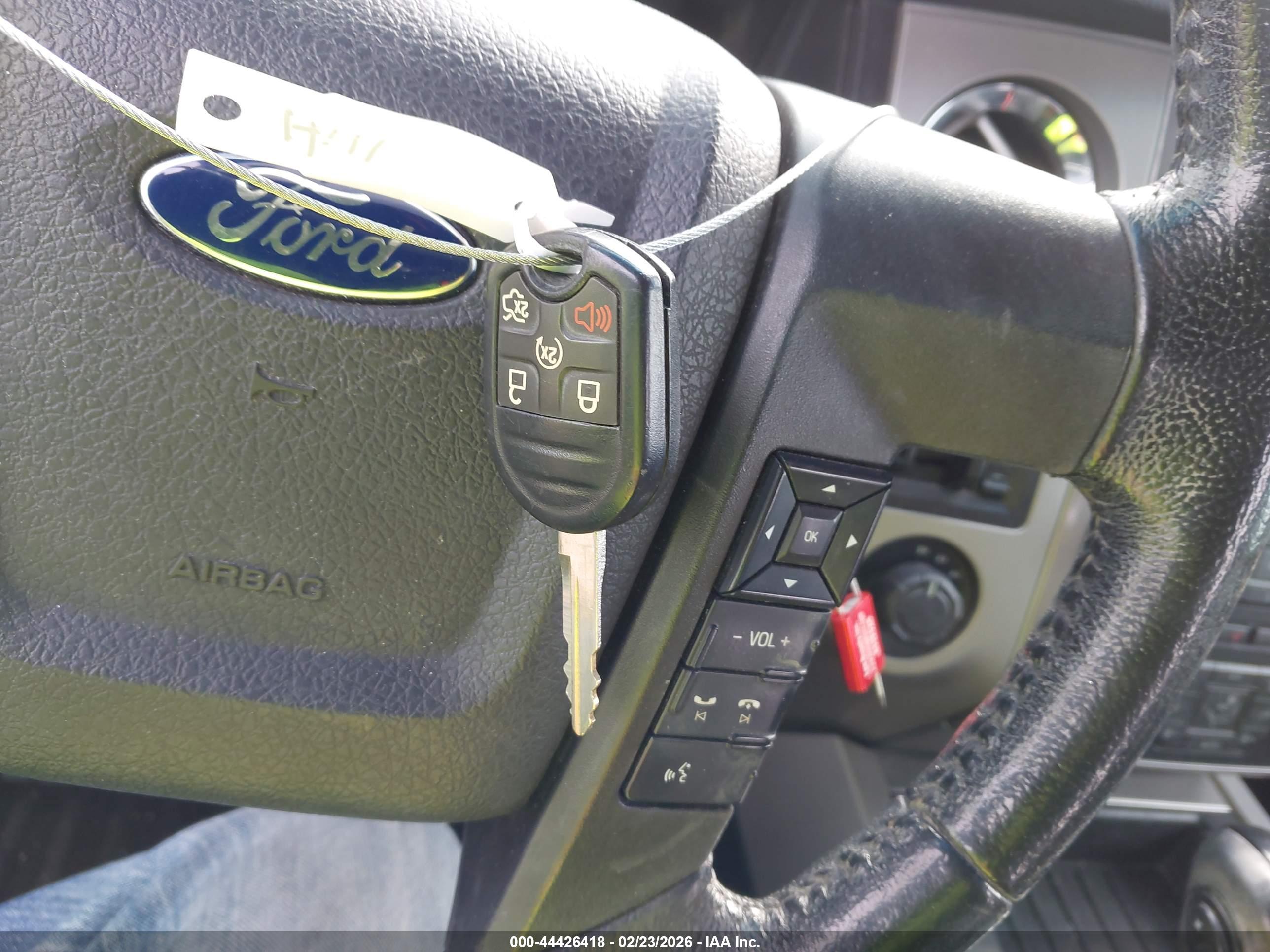 FORD EXPEDITION image 11