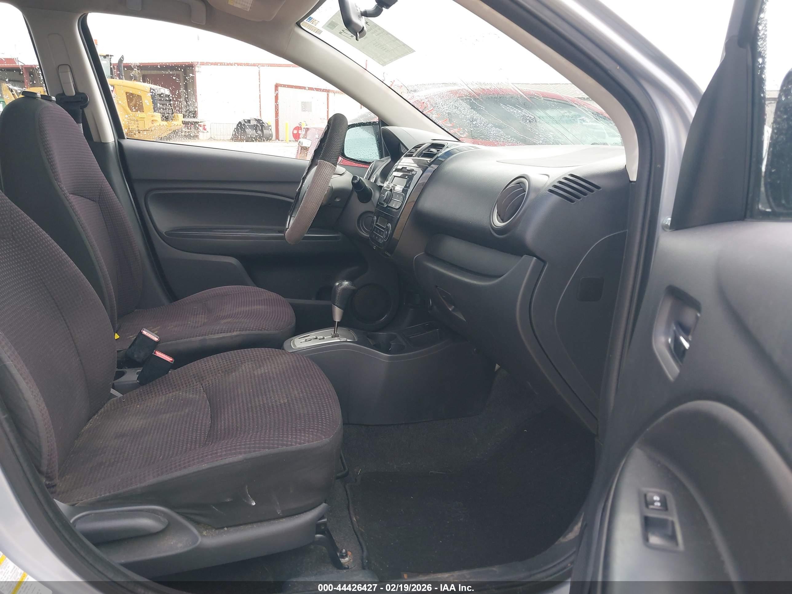 MITSUBISHI MIRAGE image 5