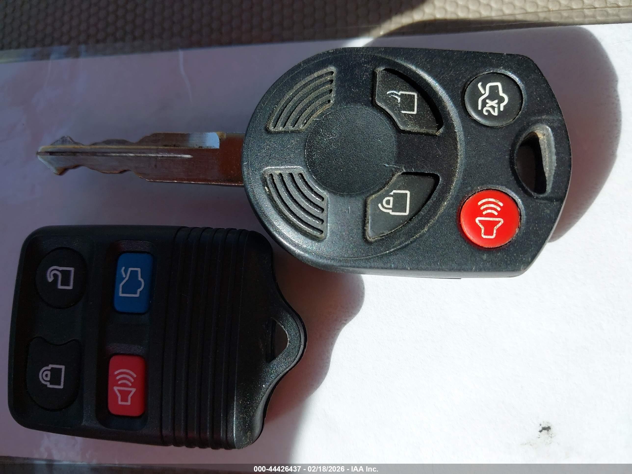 FORD ESCAPE image 11