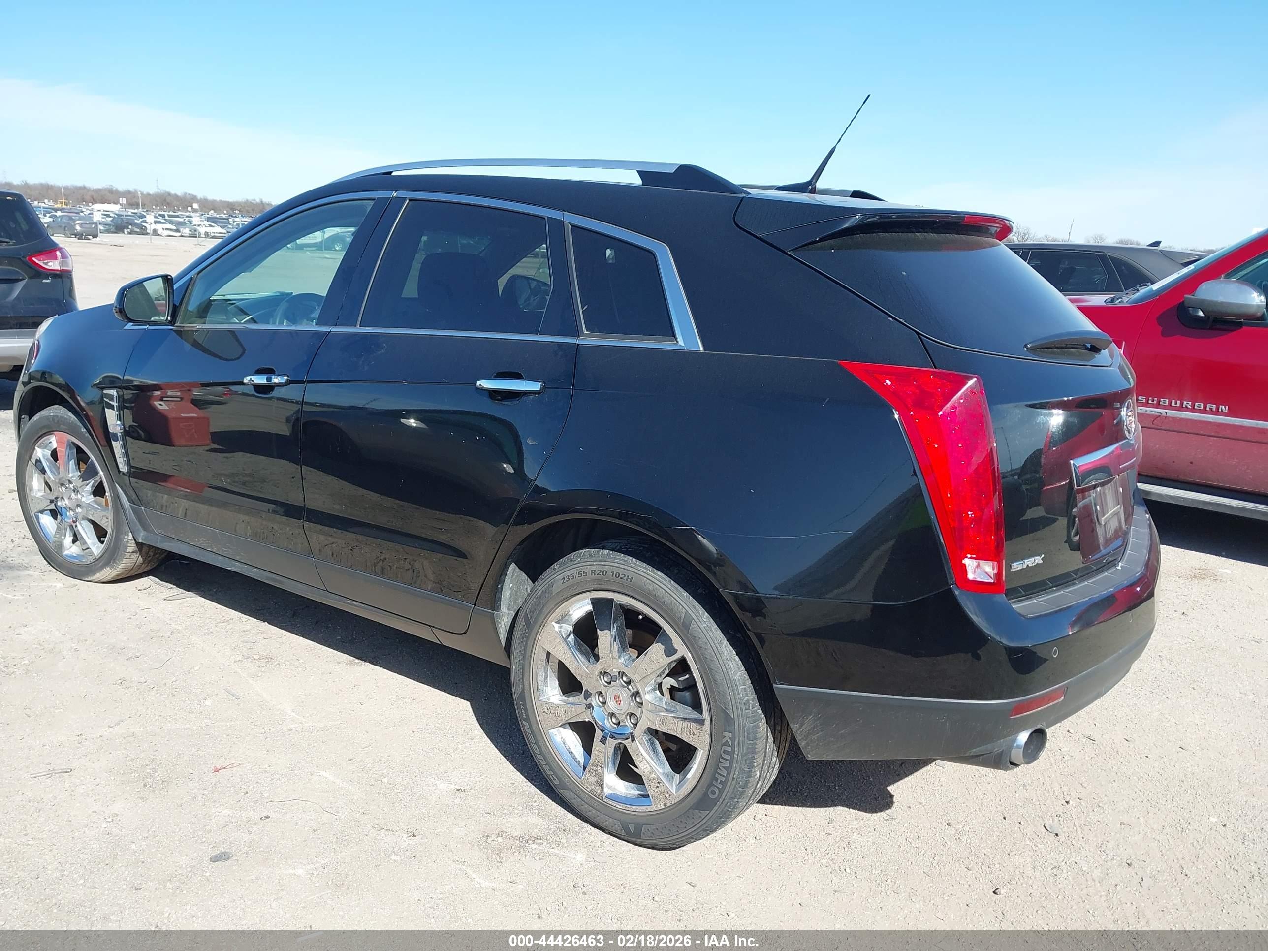 CADILLAC SRX image 3
