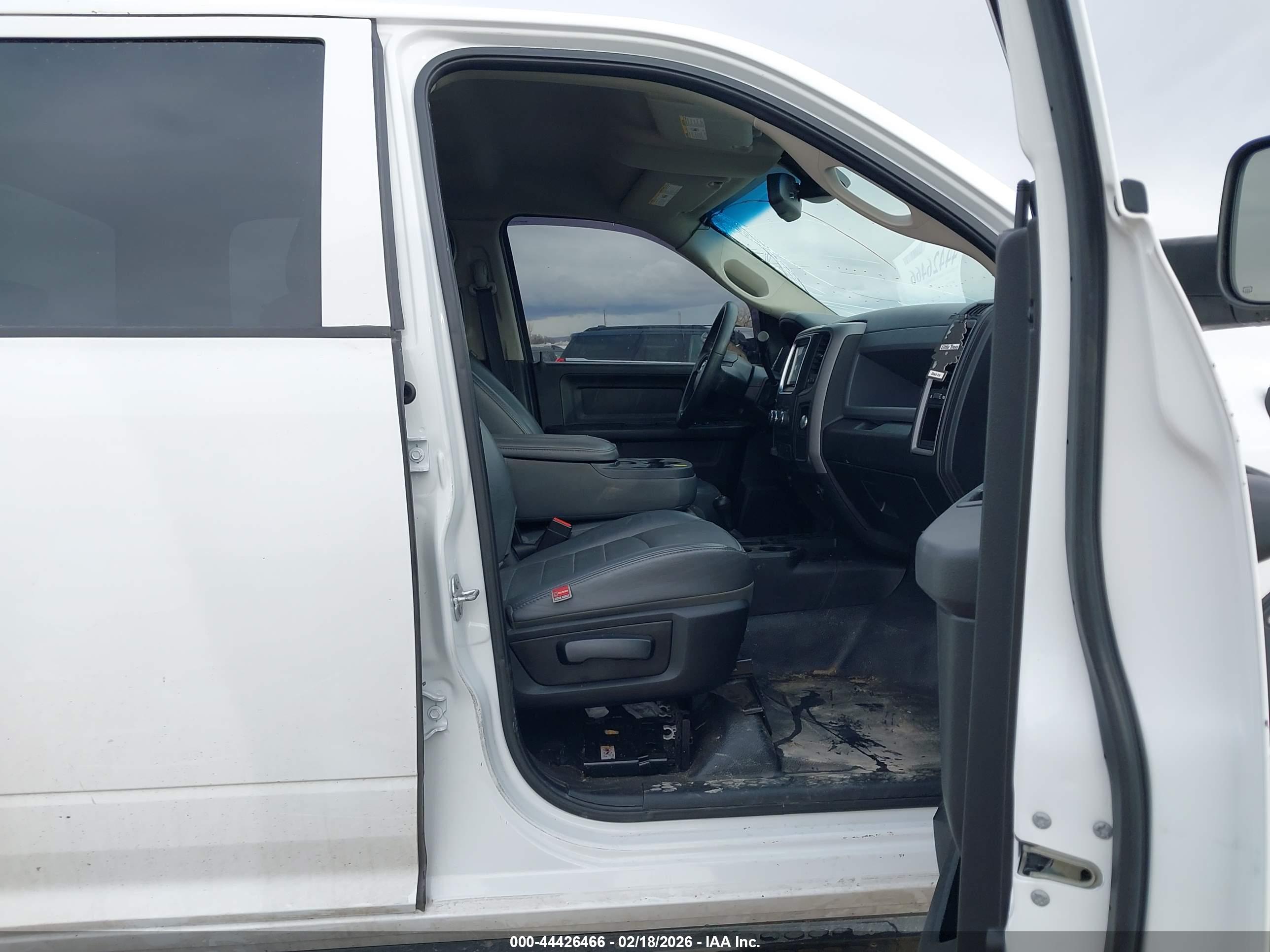 RAM 2500 image 5