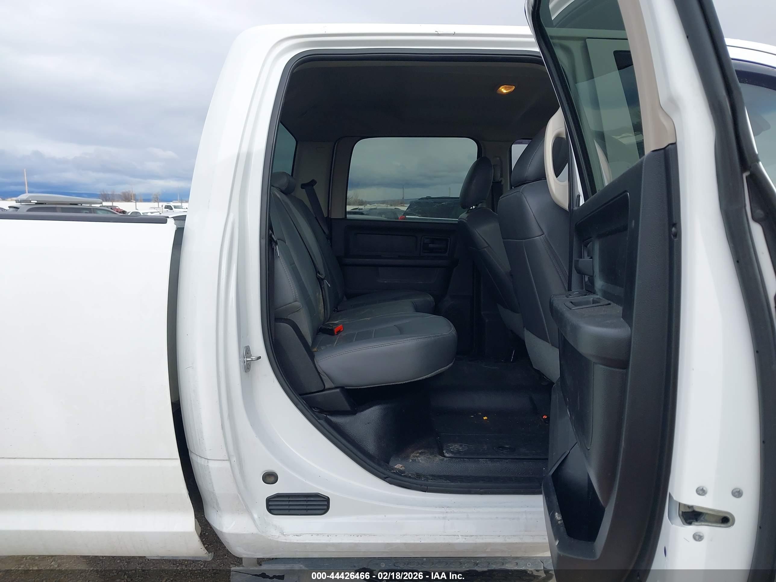 RAM 2500 image 8
