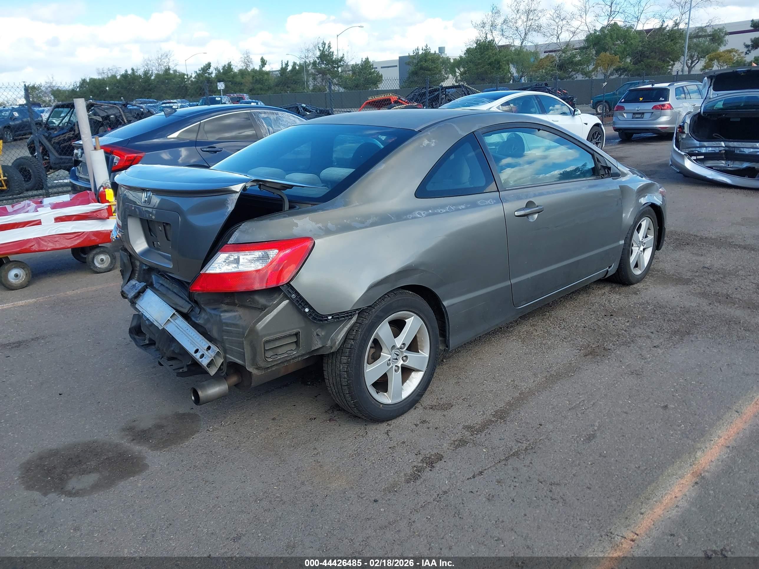 HONDA CIVIC image 4