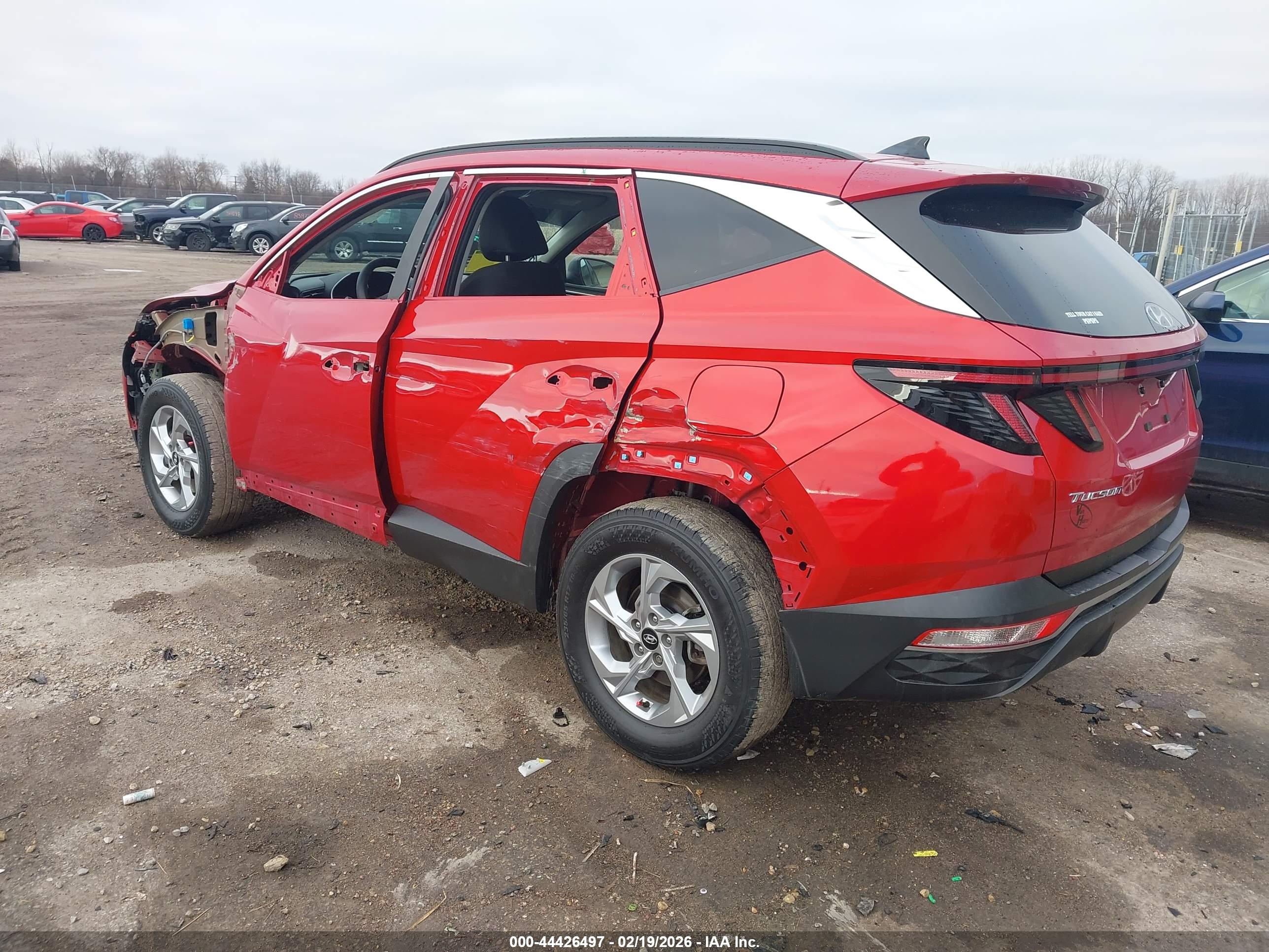 HYUNDAI TUCSON image 3