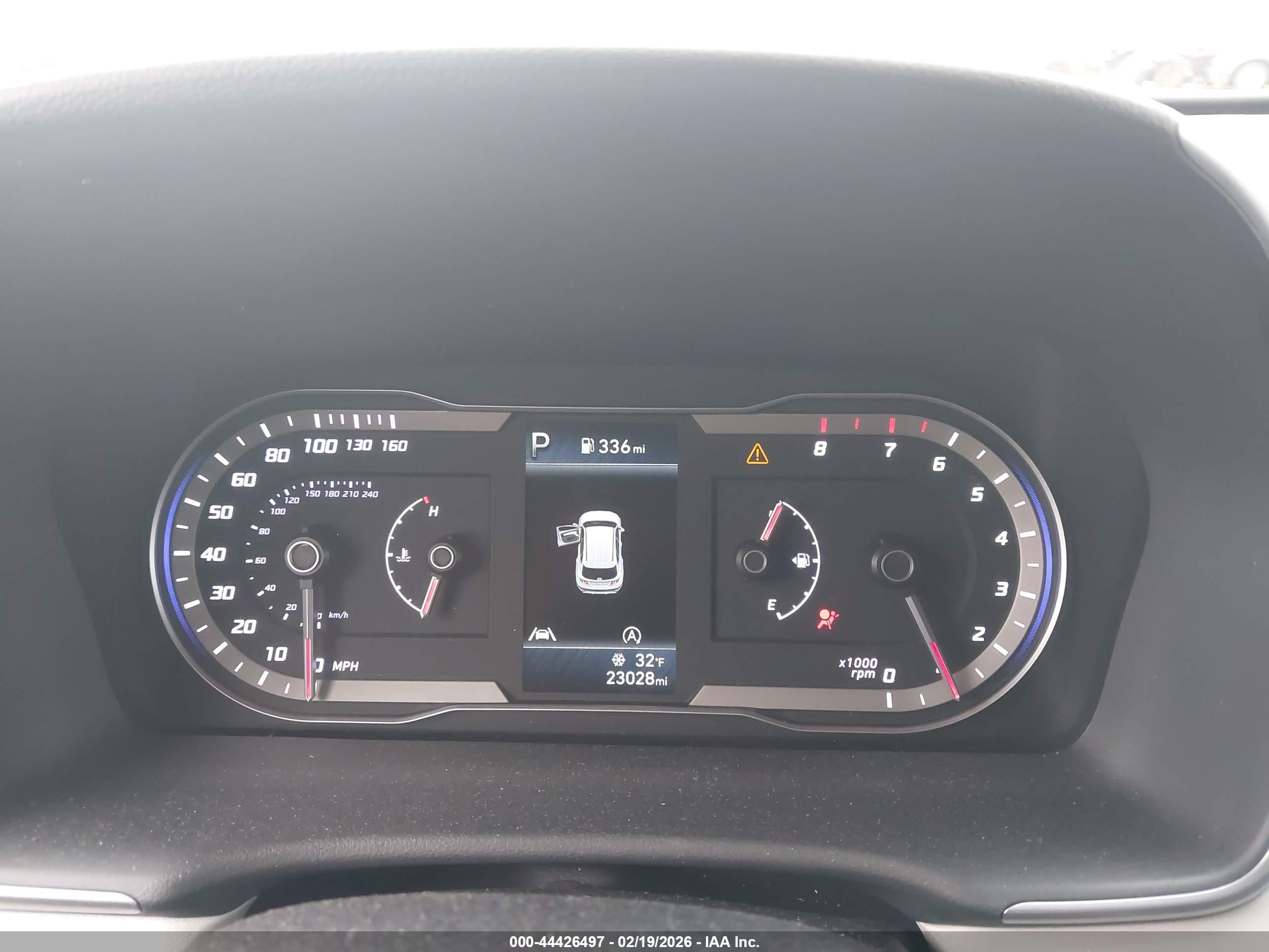 HYUNDAI TUCSON image 7