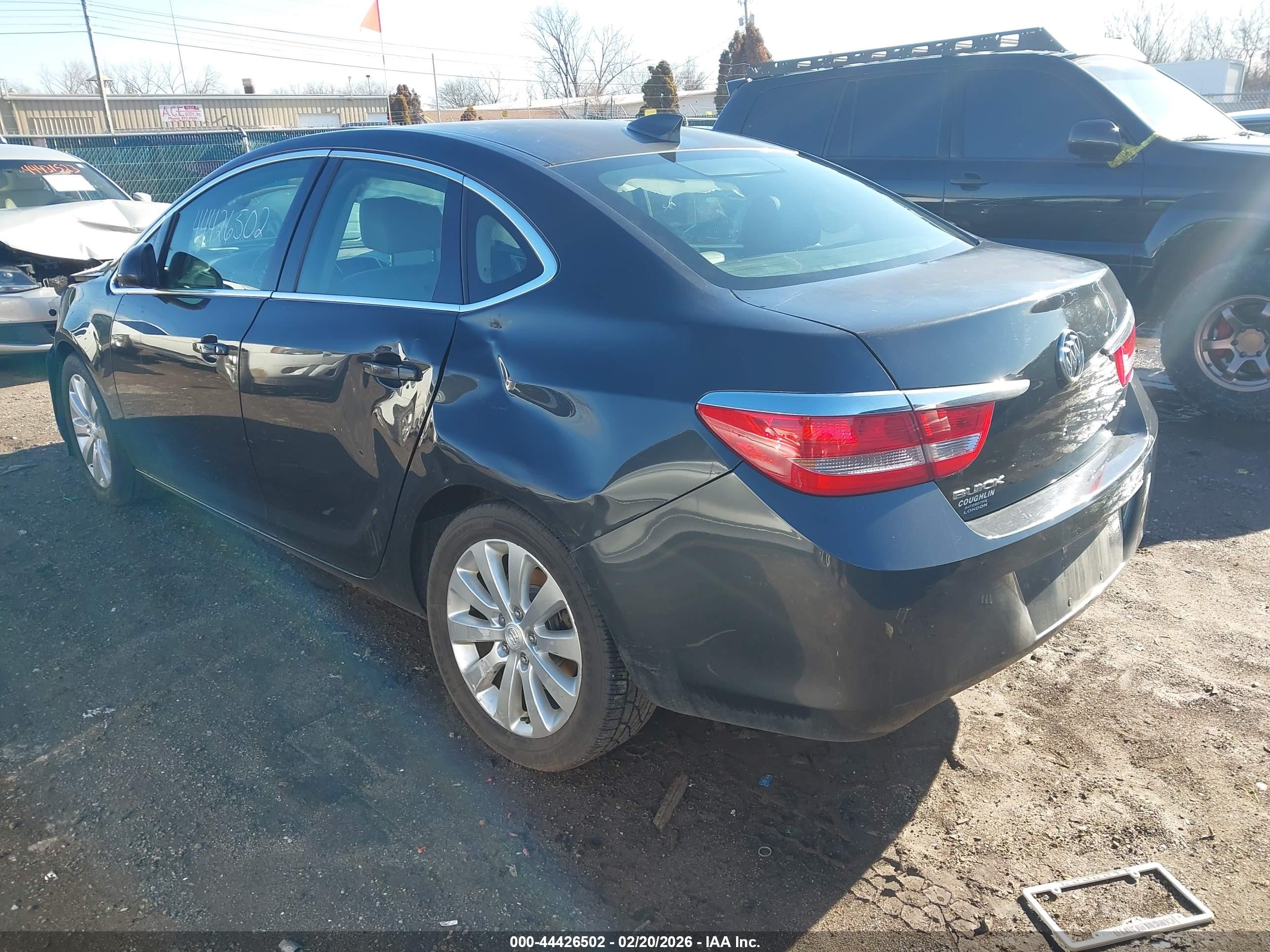 BUICK VERANO image 3