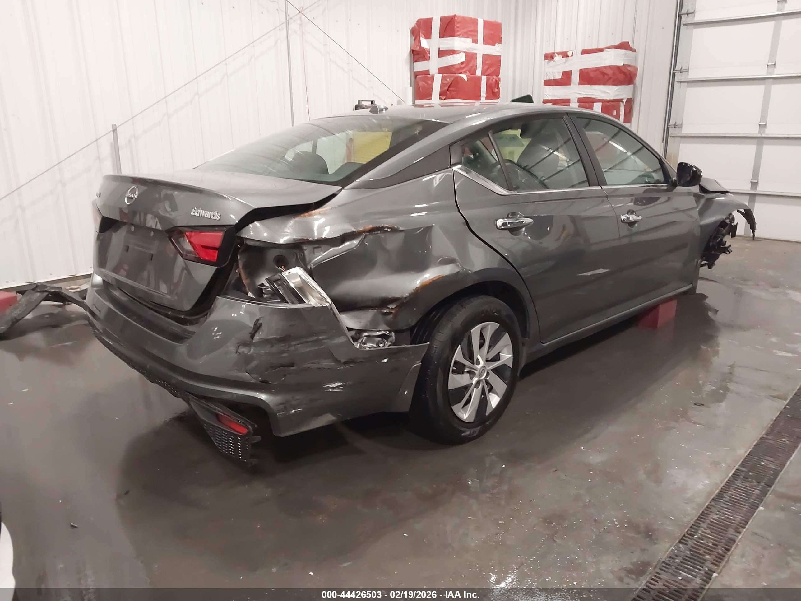 NISSAN ALTIMA image 4