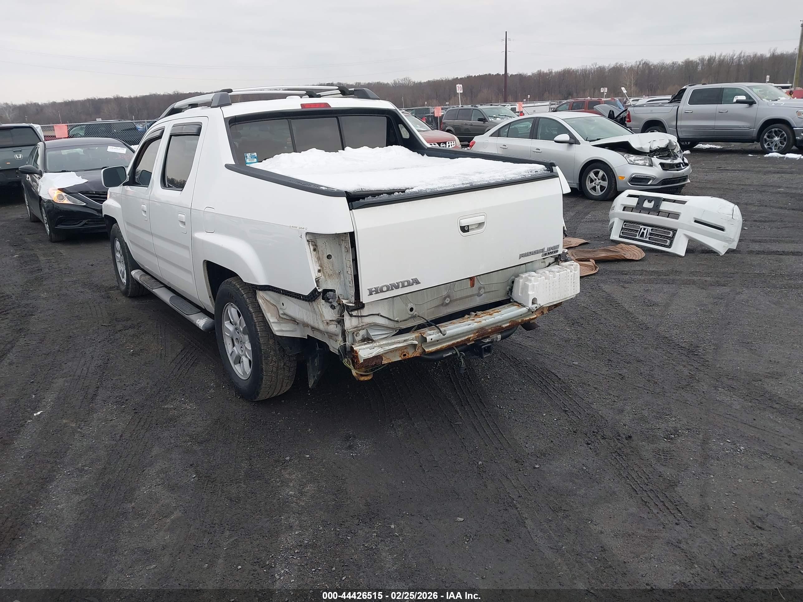 HONDA RIDGELINE image 3