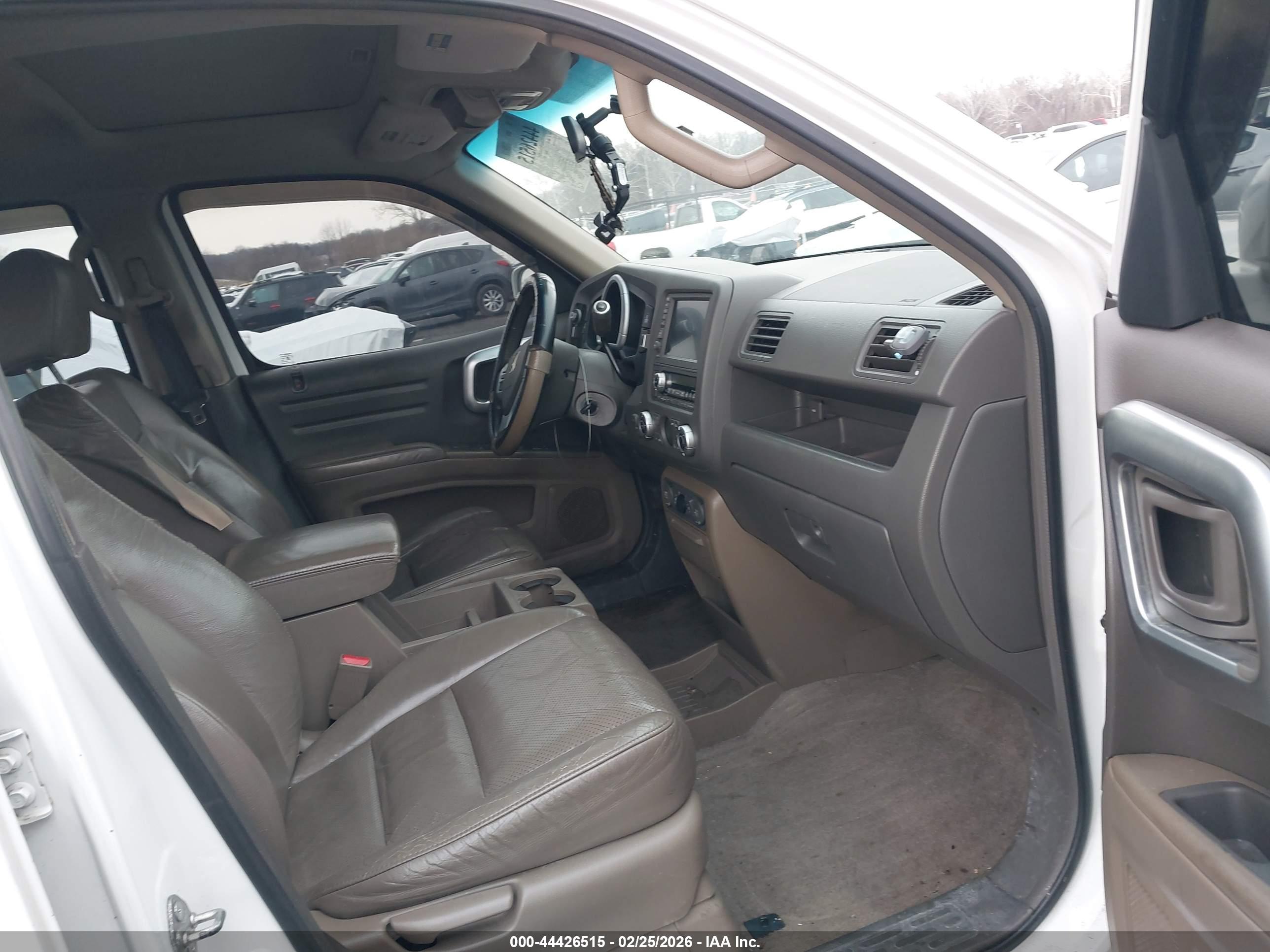 HONDA RIDGELINE image 5