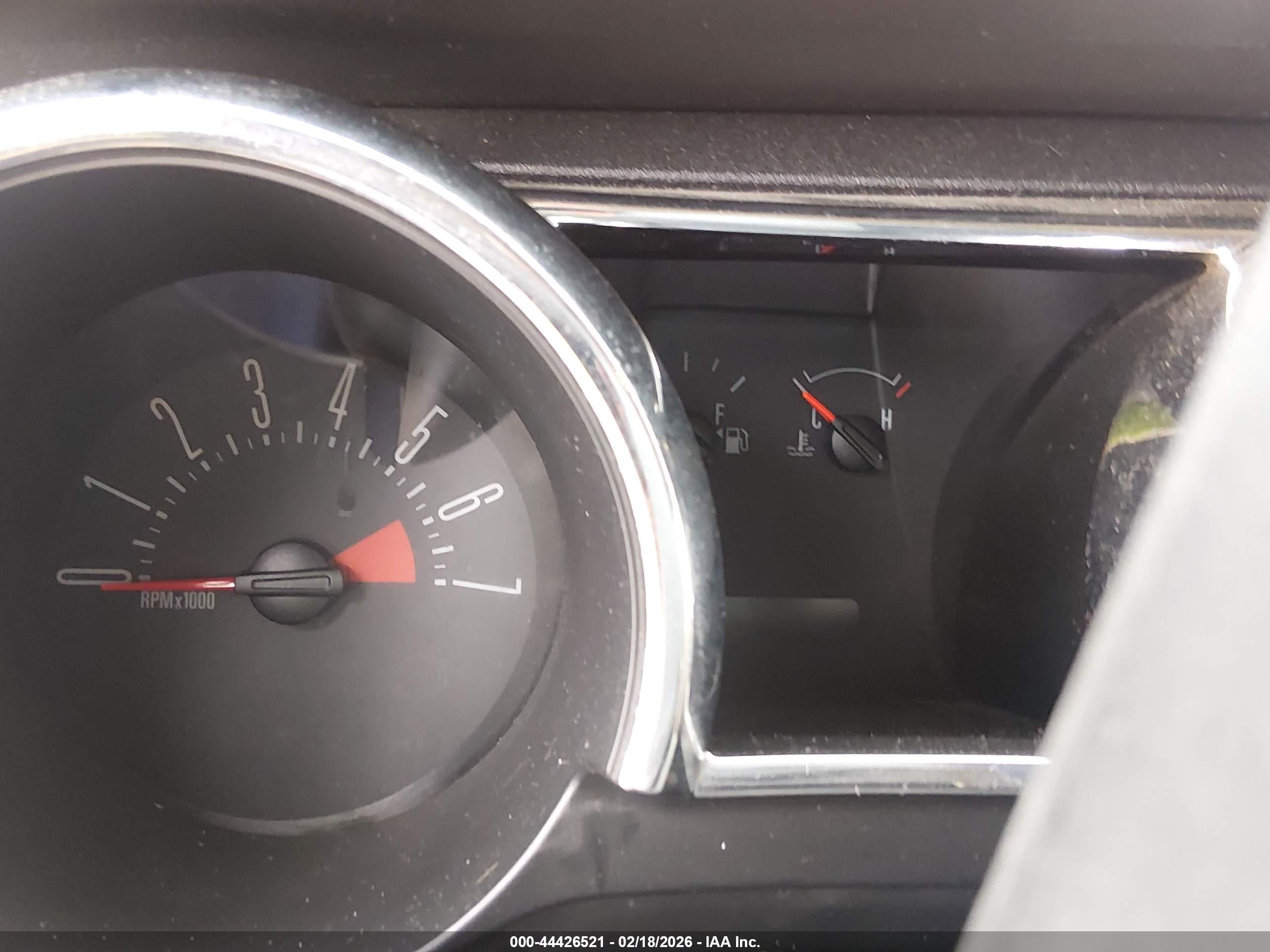 FORD MUSTANG image 7