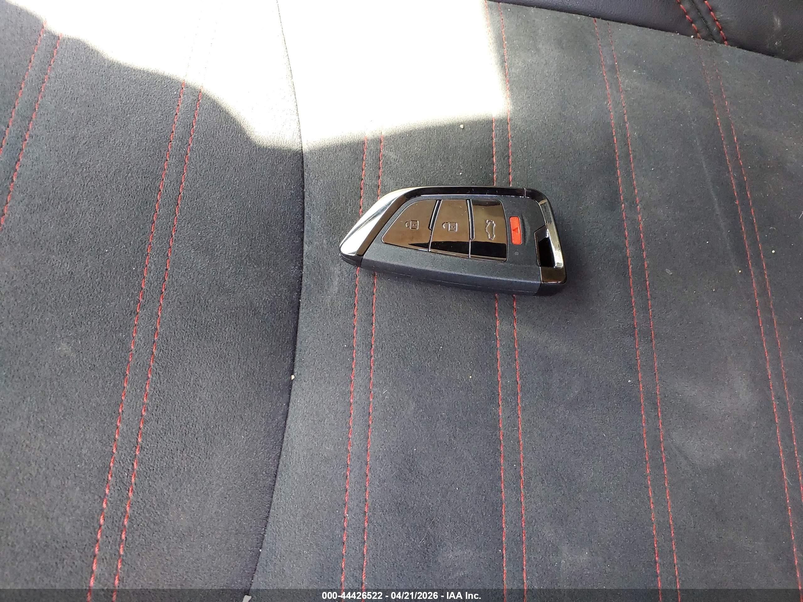 MITSUBISHI OUTLANDER image 11