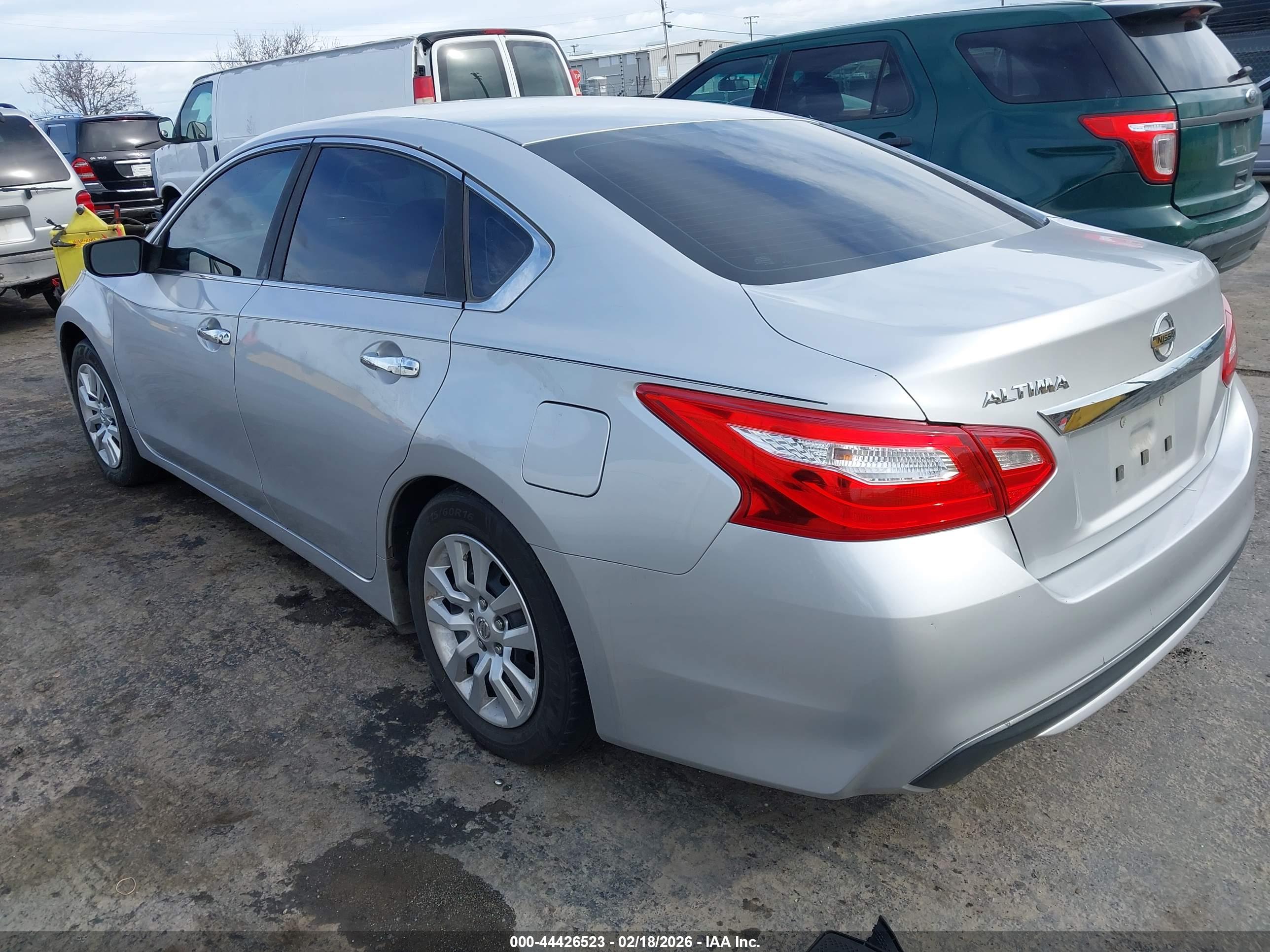 NISSAN ALTIMA image 3