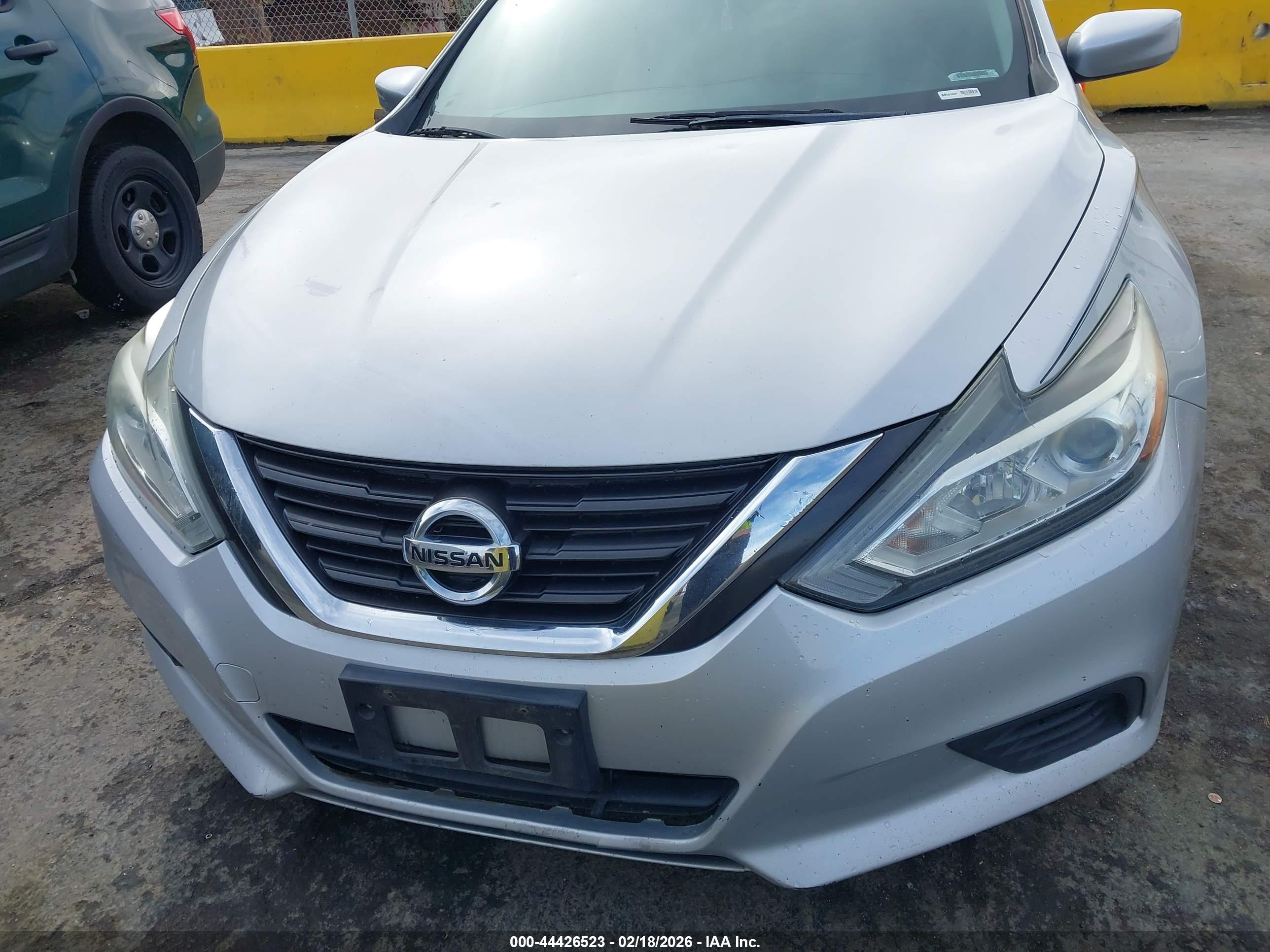 NISSAN ALTIMA image 6
