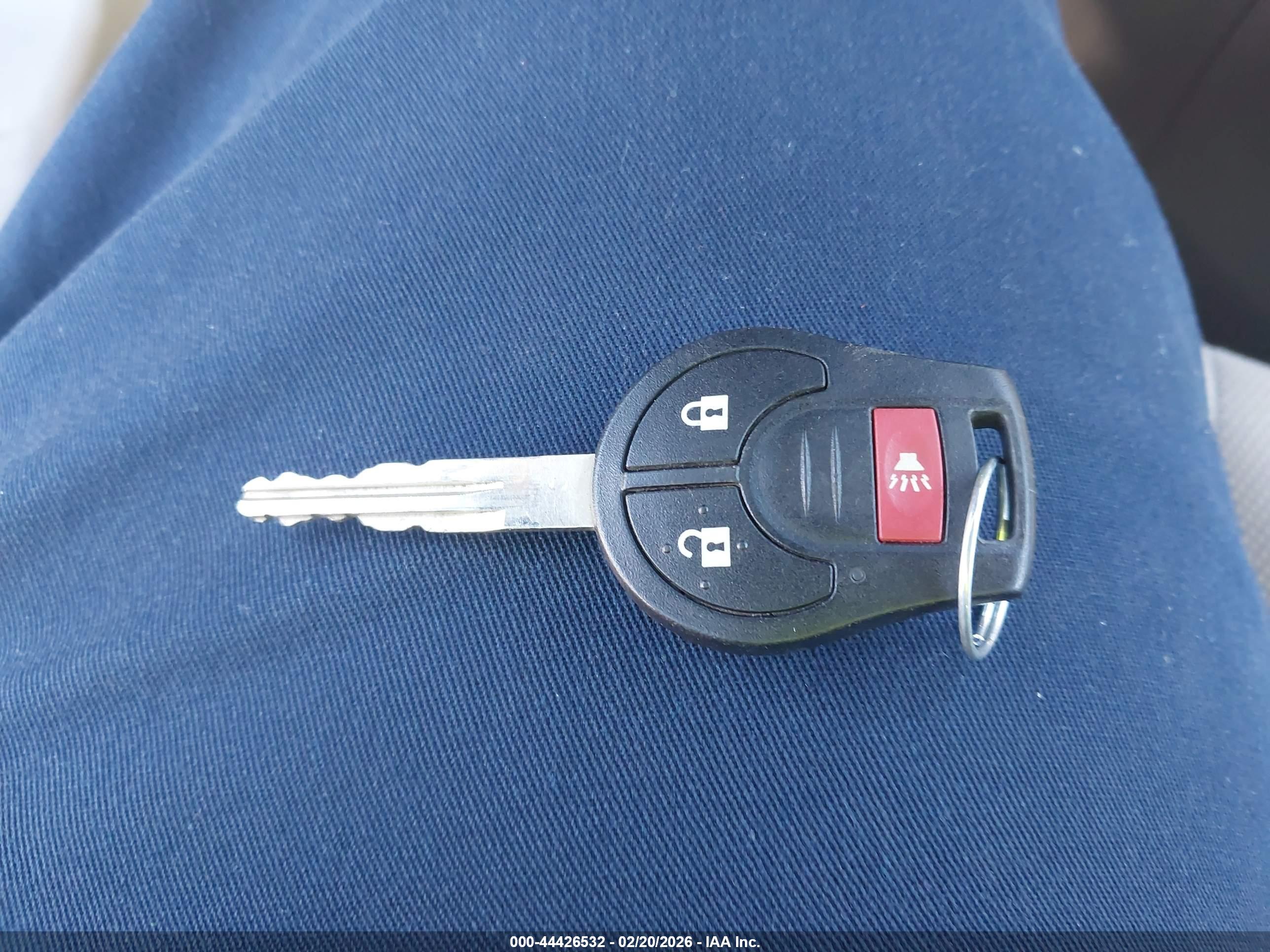 NISSAN ROGUE image 11