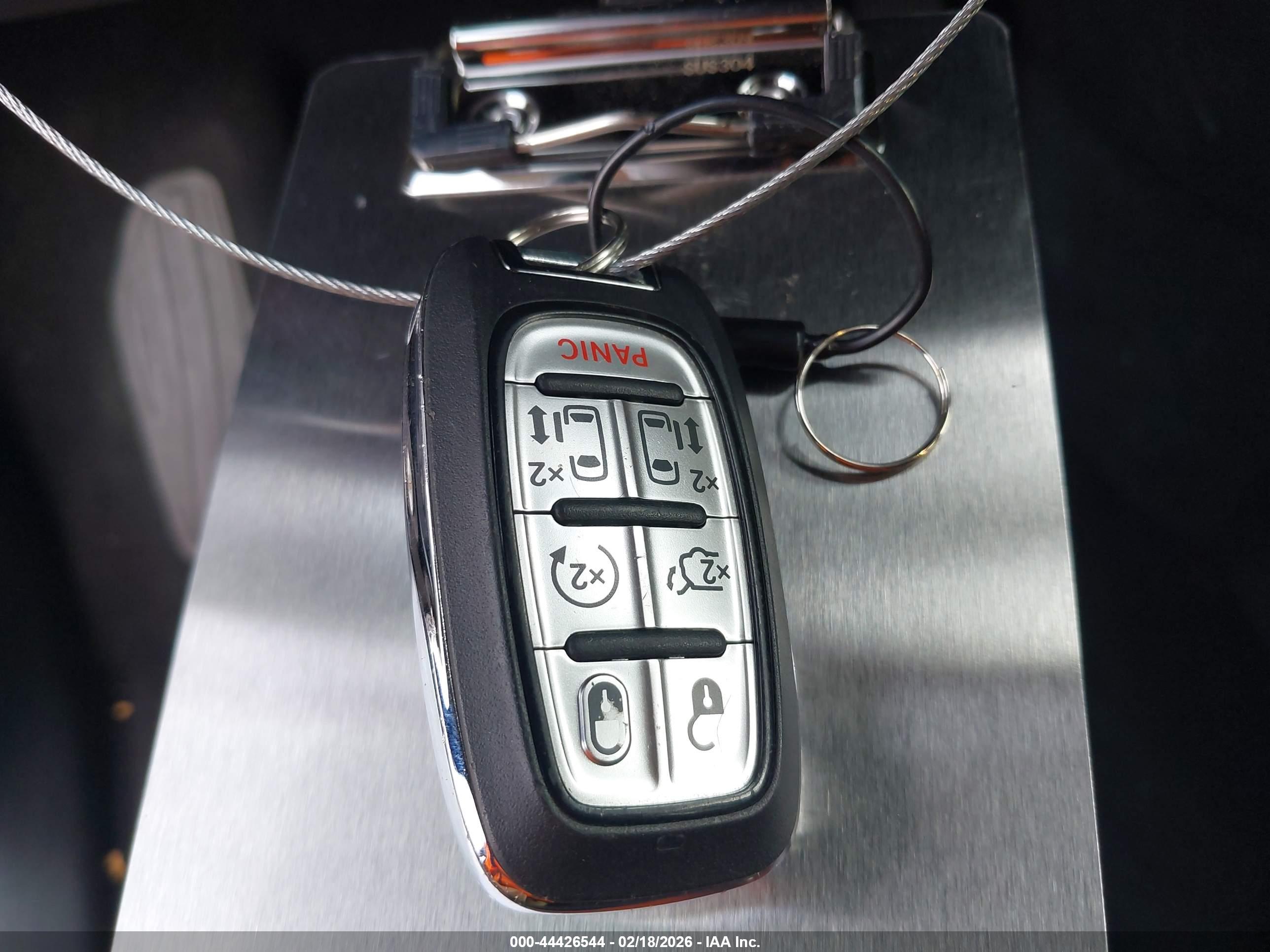 CHRYSLER PACIFICA image 11