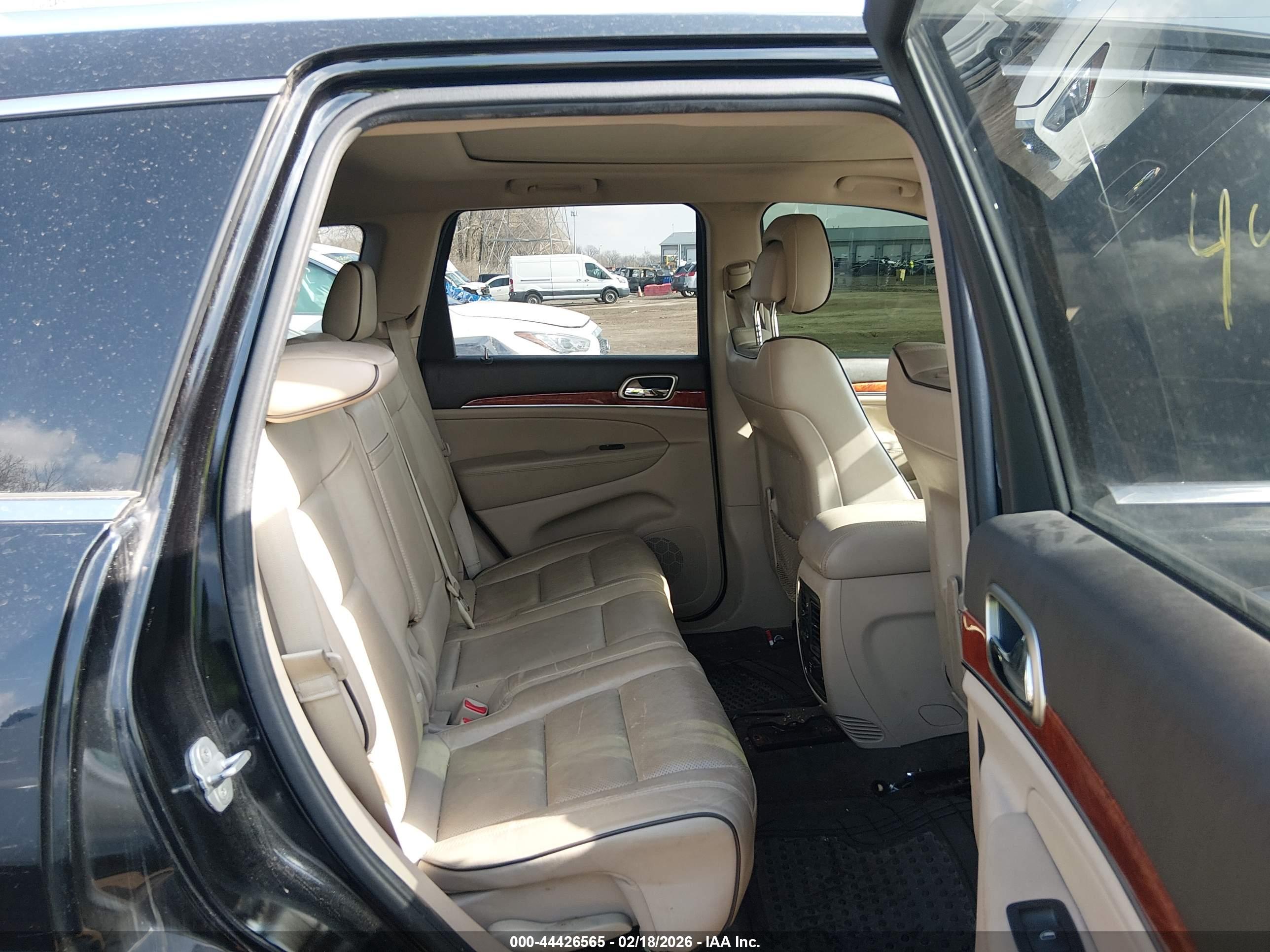JEEP GRAND image 8