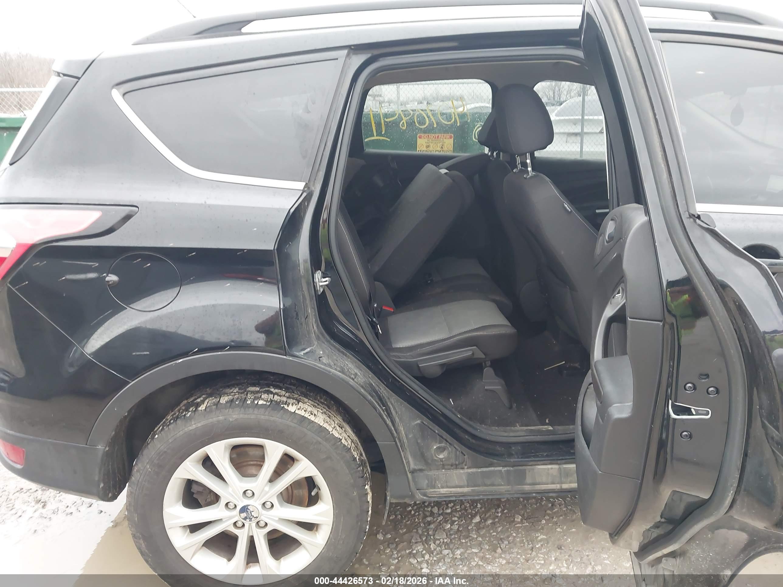 FORD ESCAPE image 8