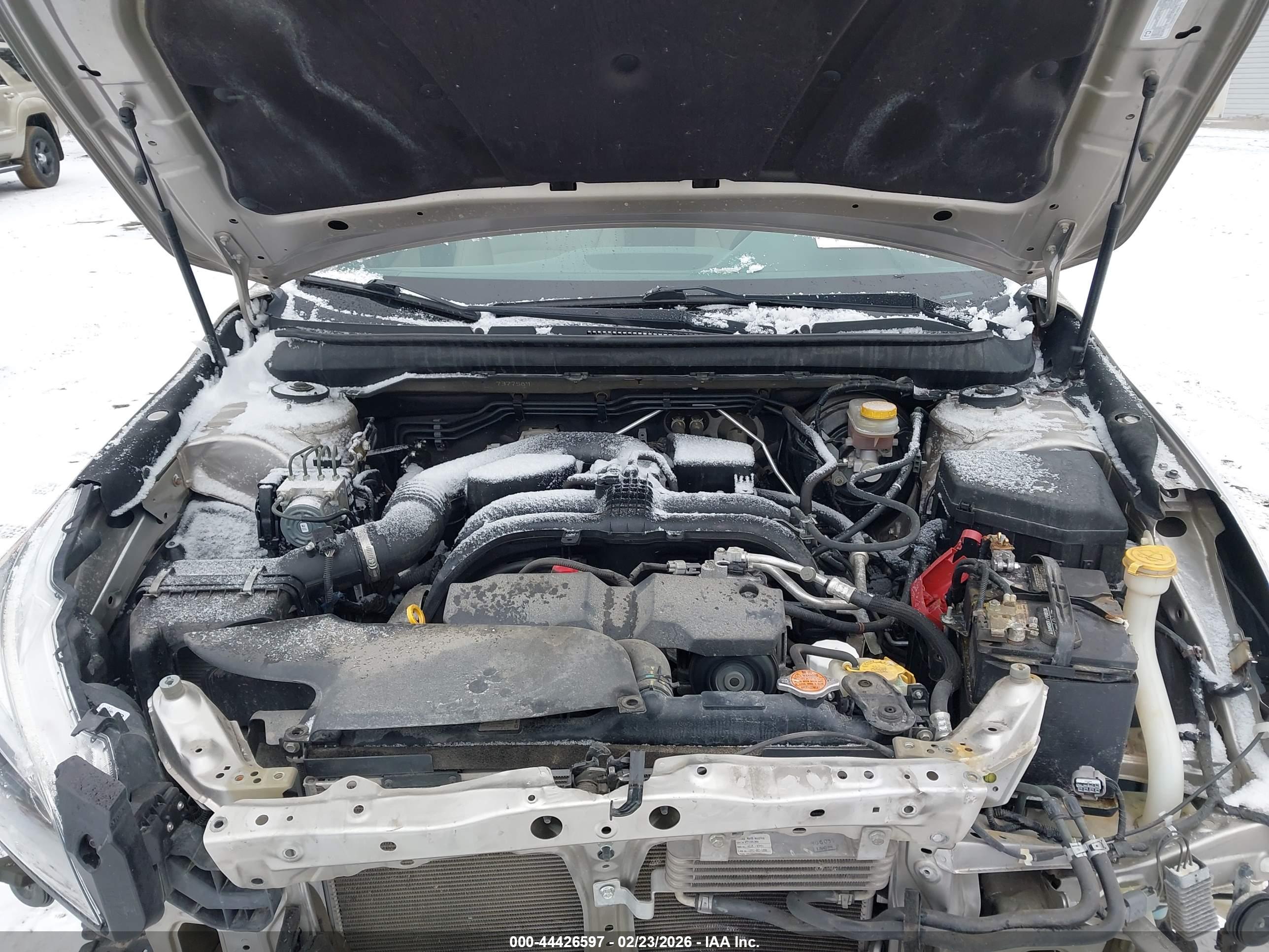 SUBARU OUTBACK image 10