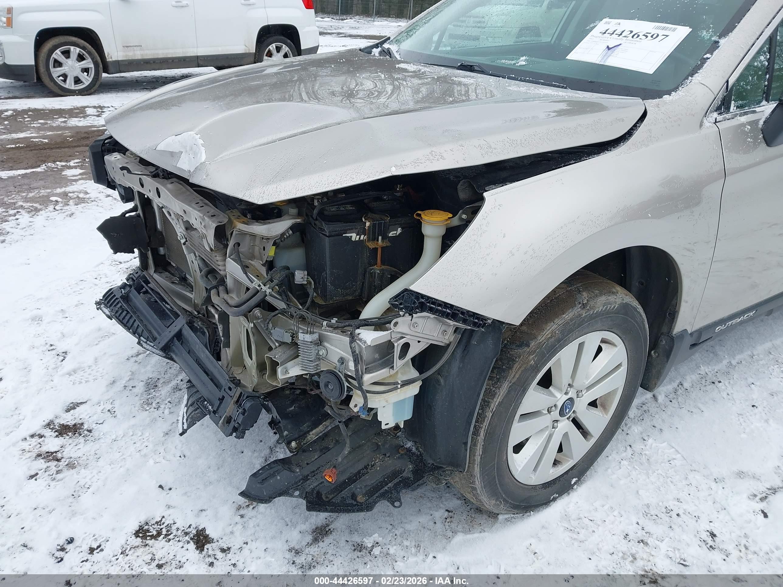 SUBARU OUTBACK image 6