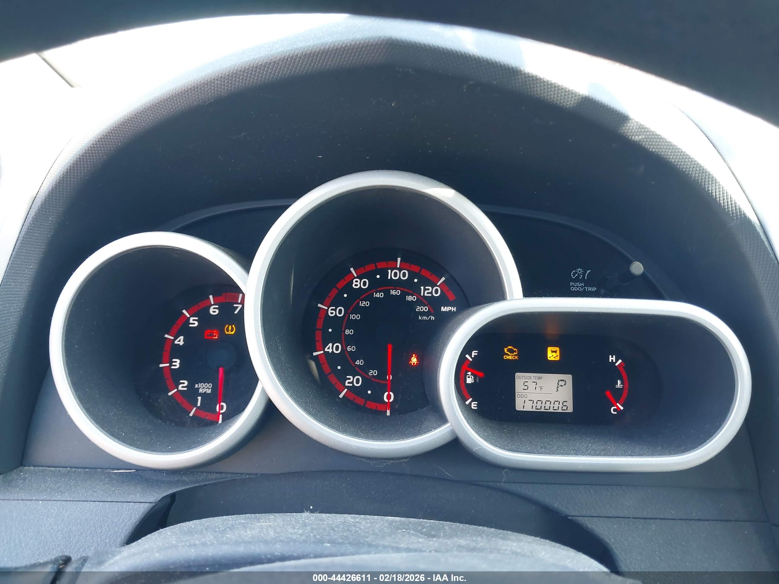 PONTIAC VIBE image 7