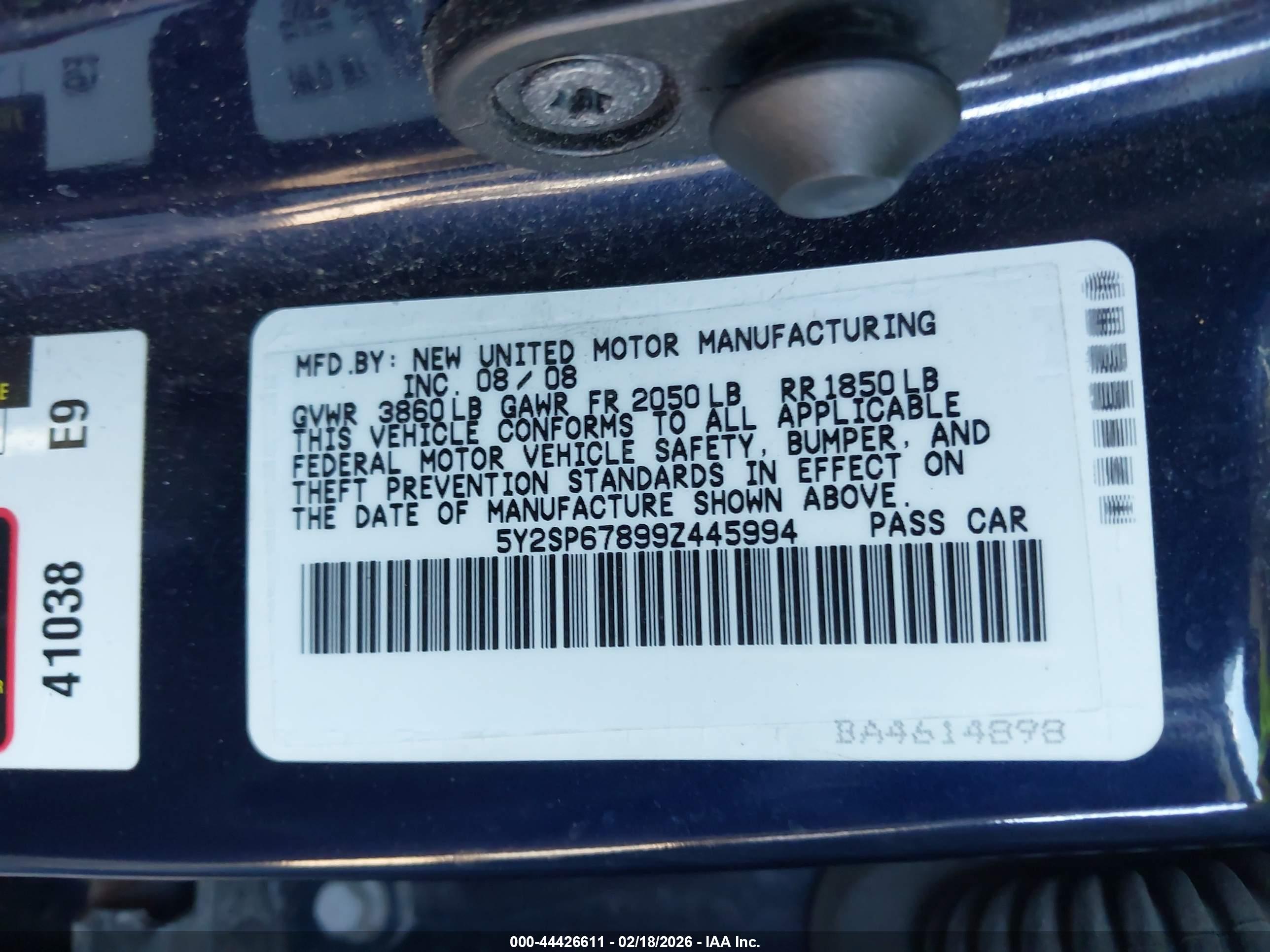 PONTIAC VIBE image 9