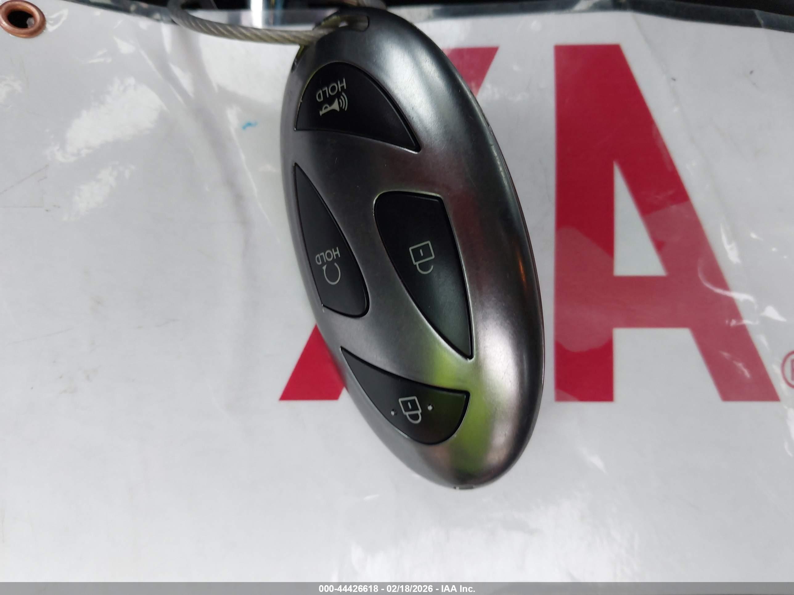 HYUNDAI ELANTRA image 11