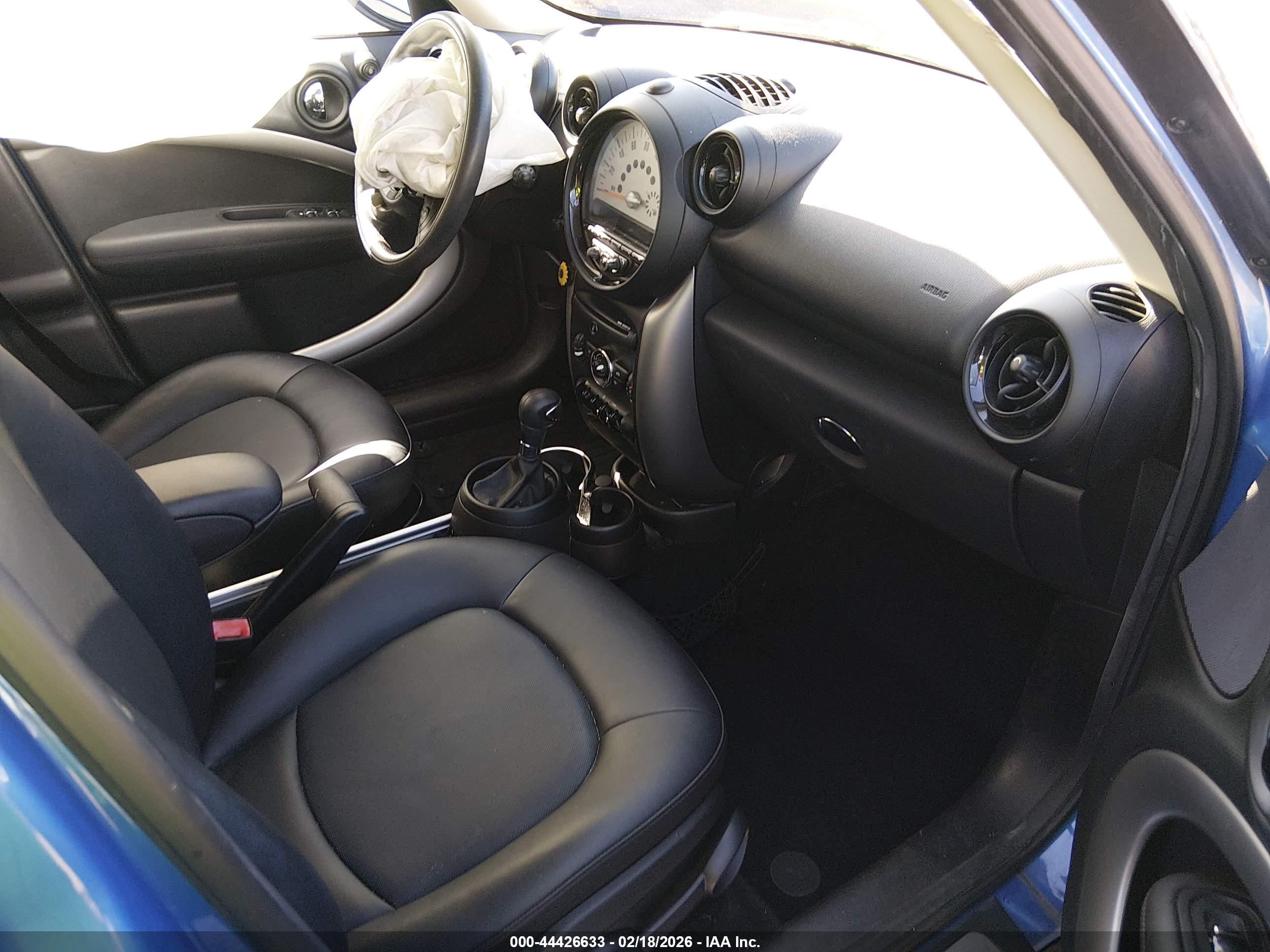 MINI COUNTRYMAN image 5