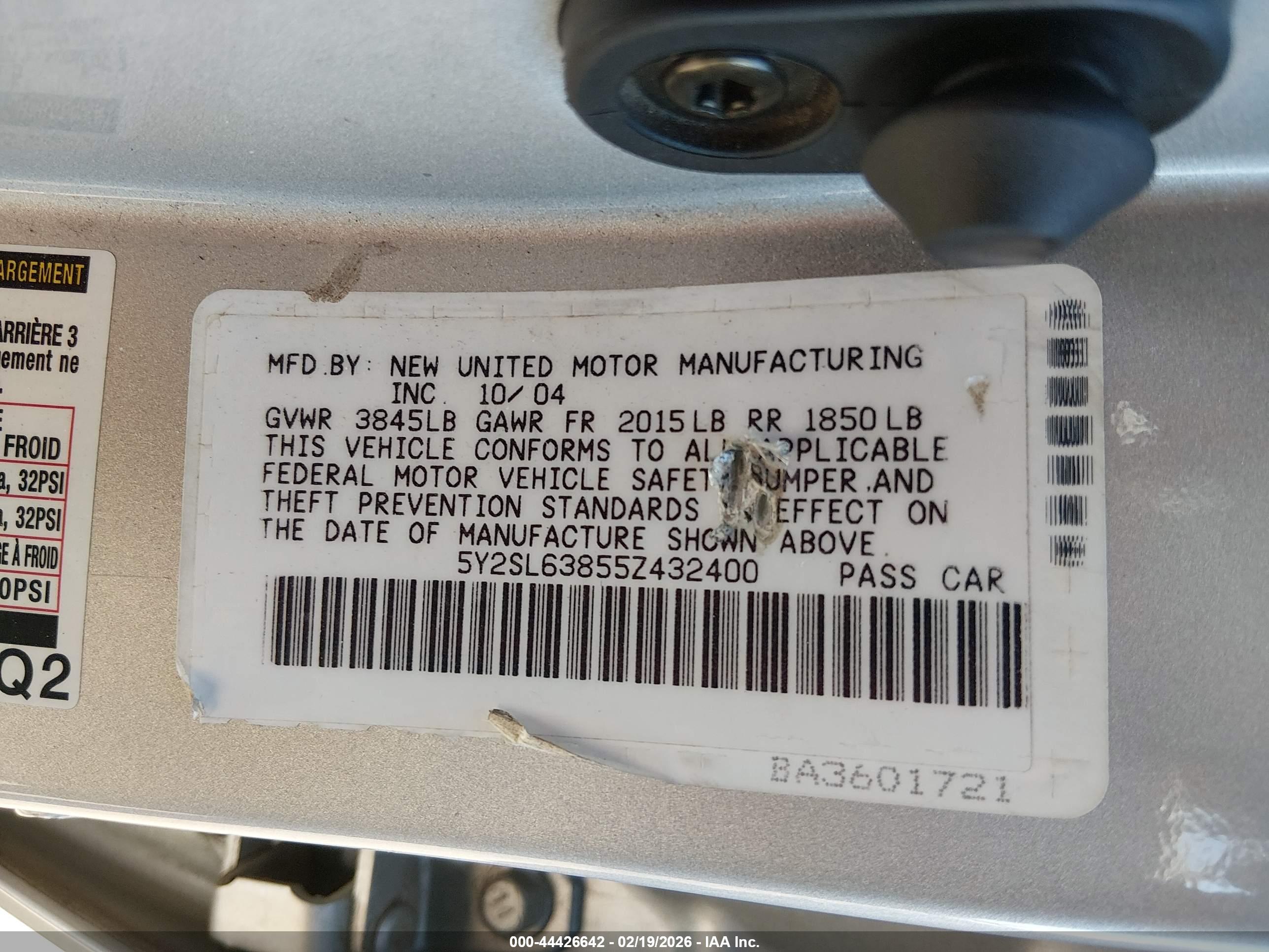 PONTIAC VIBE image 9