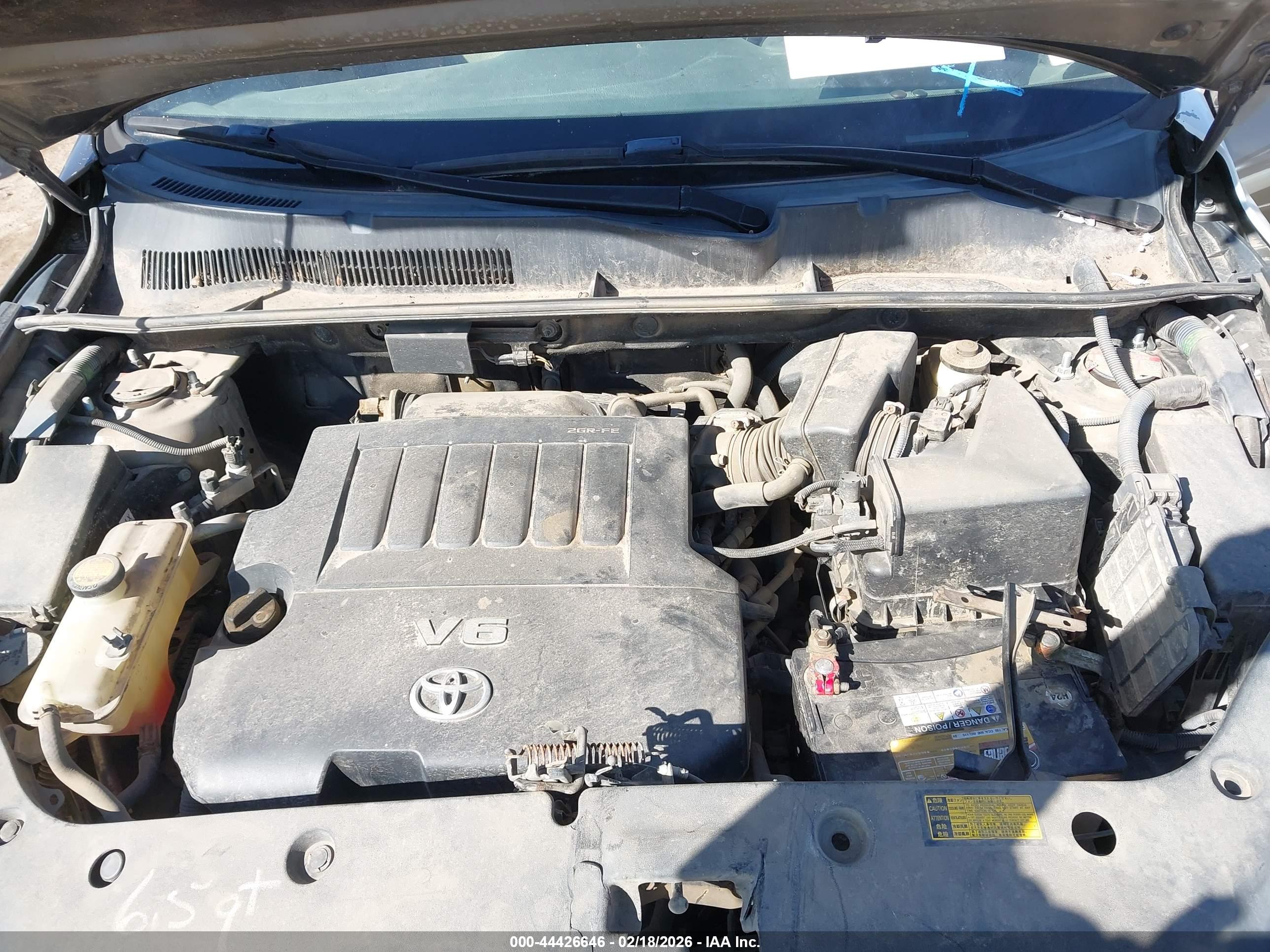 TOYOTA RAV4 image 10