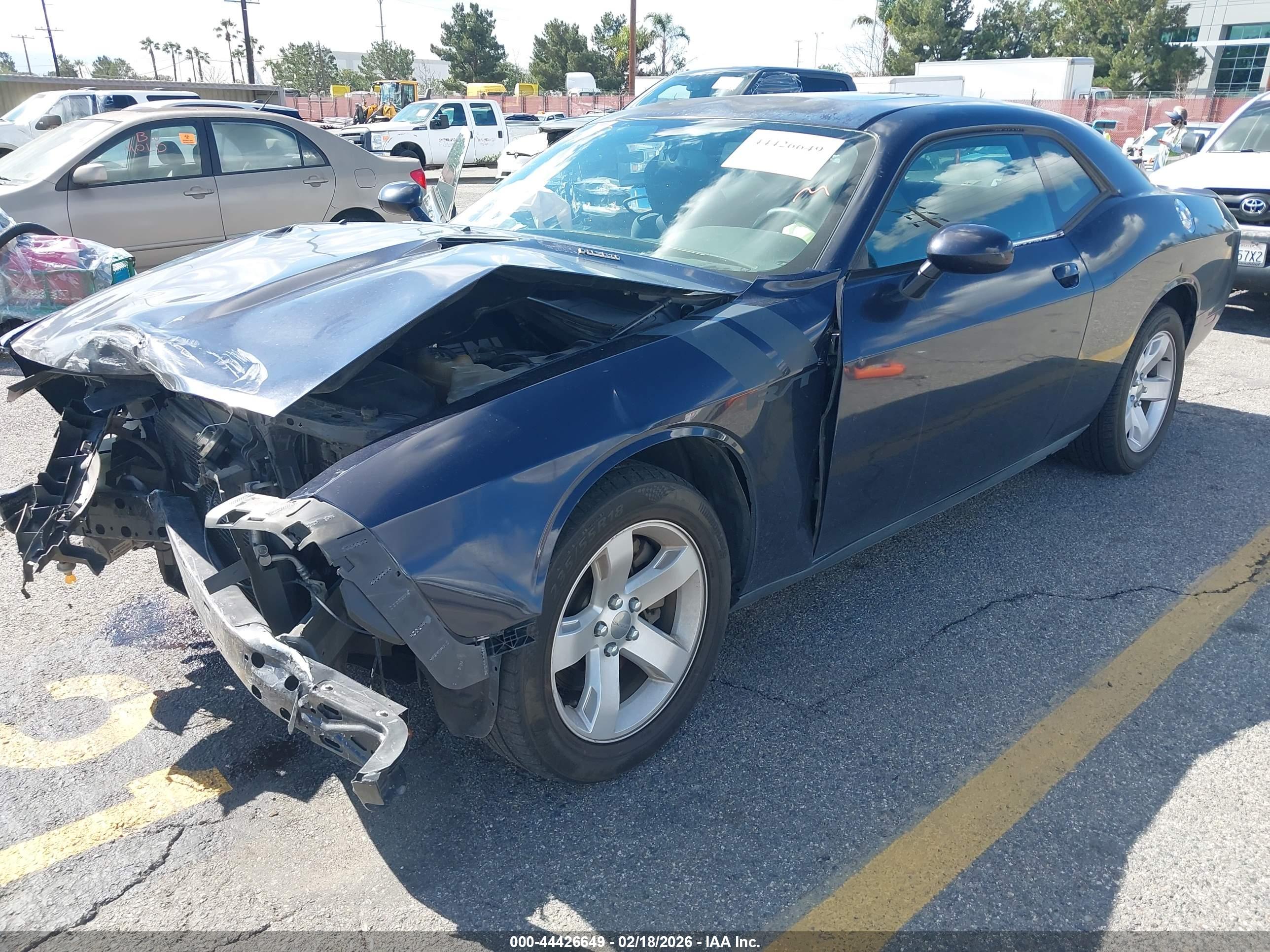 DODGE CHALLENGER image 2