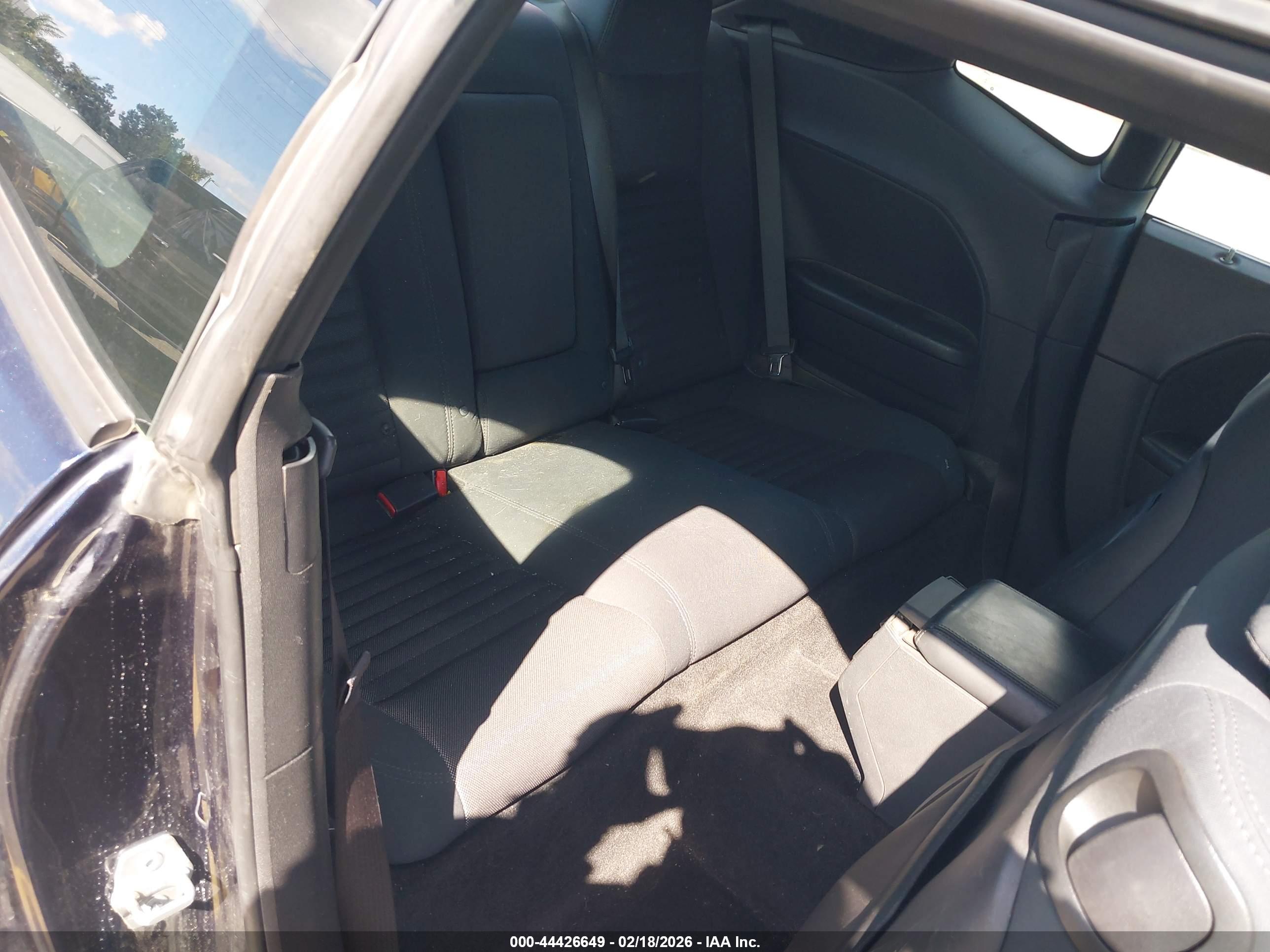 DODGE CHALLENGER image 8