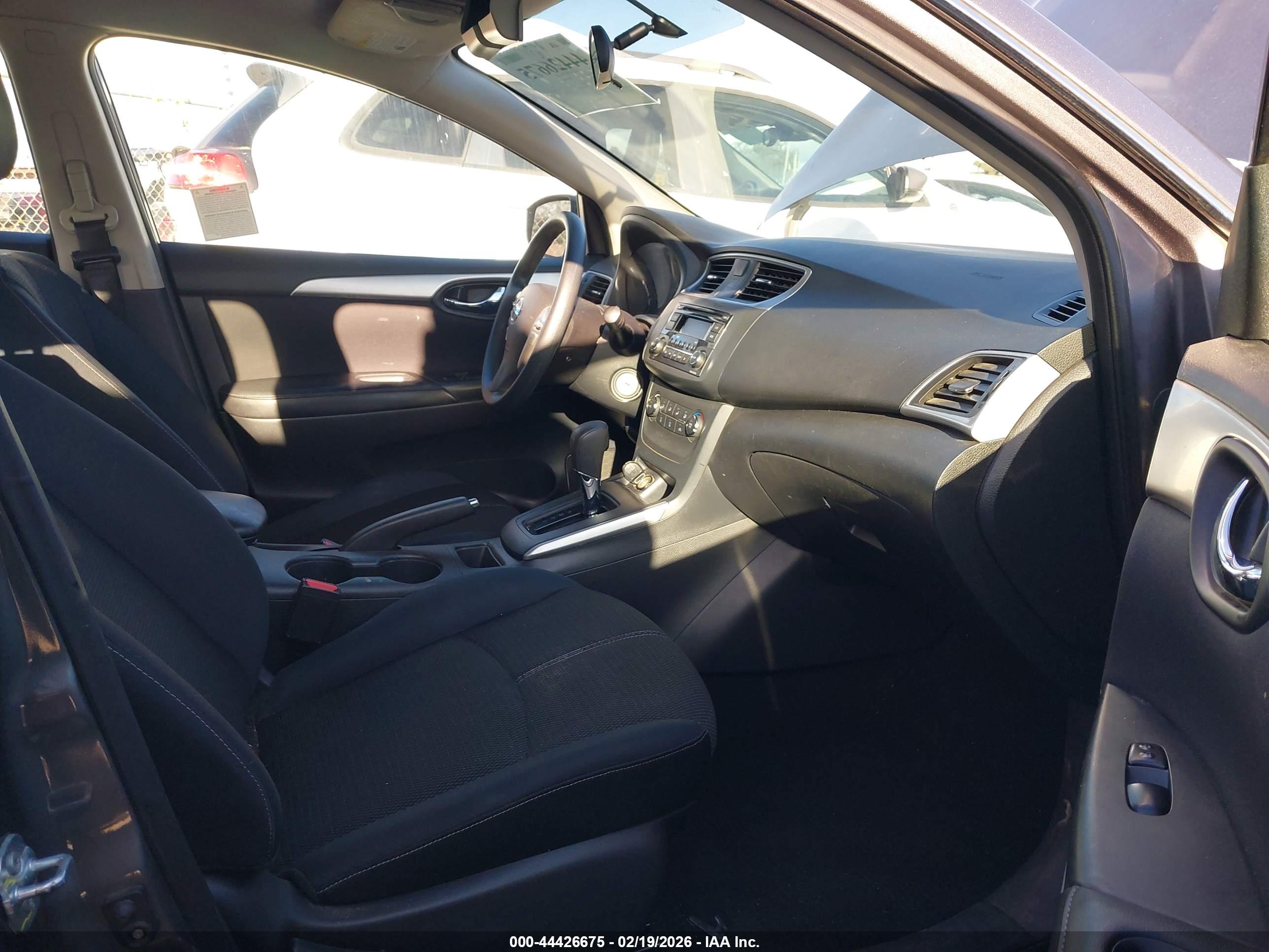 NISSAN SENTRA image 5