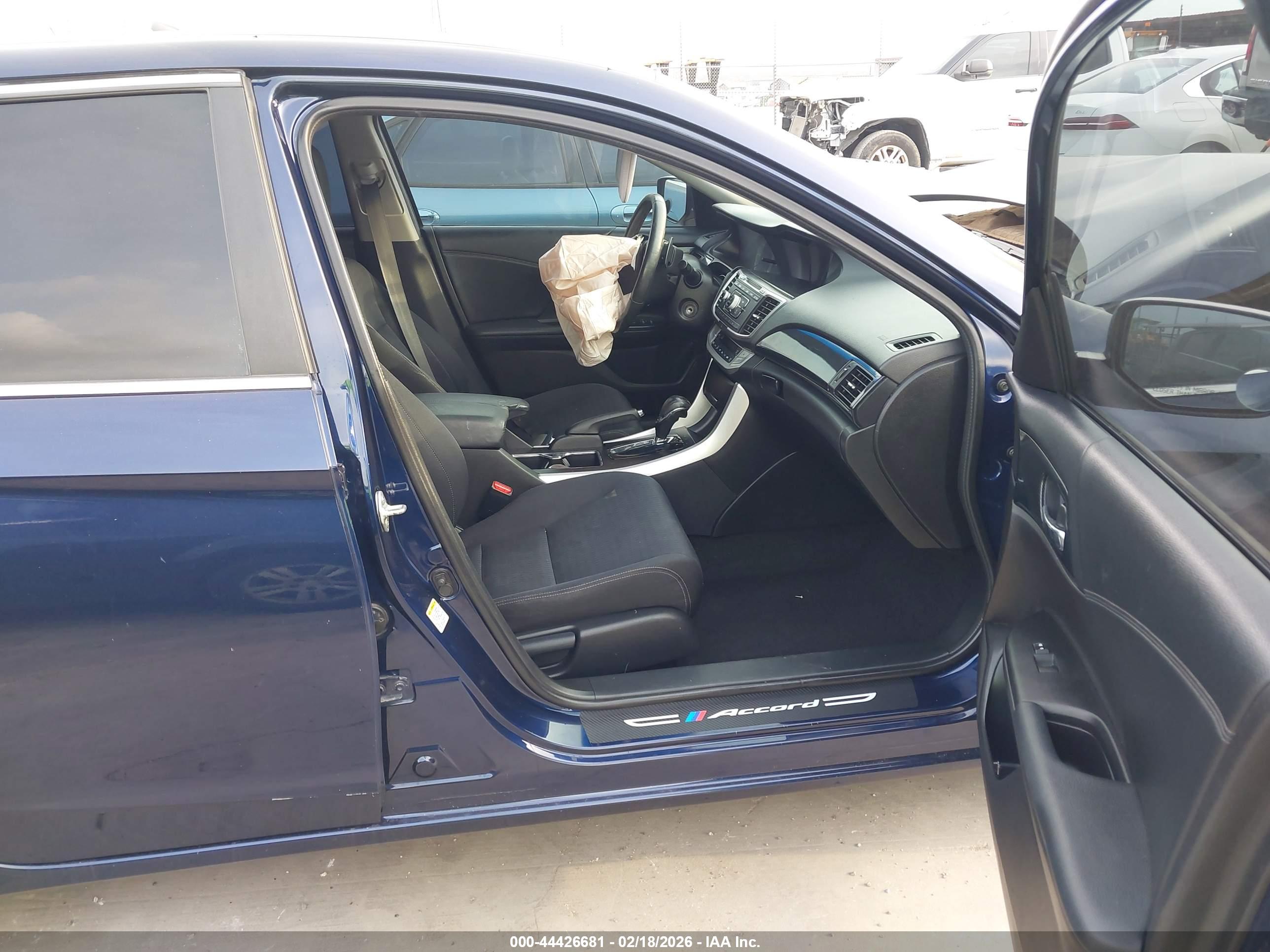 HONDA ACCORD image 5