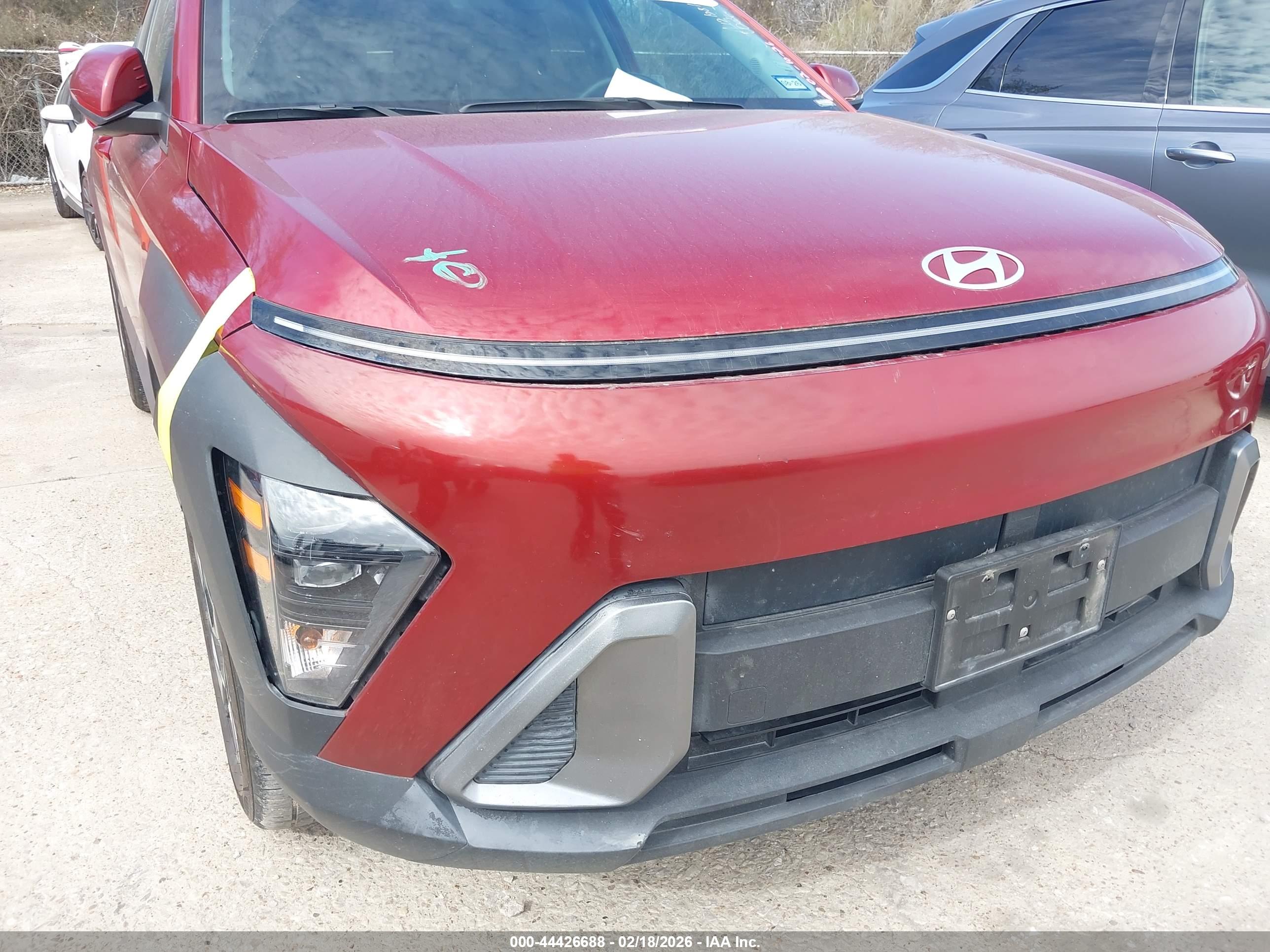 HYUNDAI KONA image 6