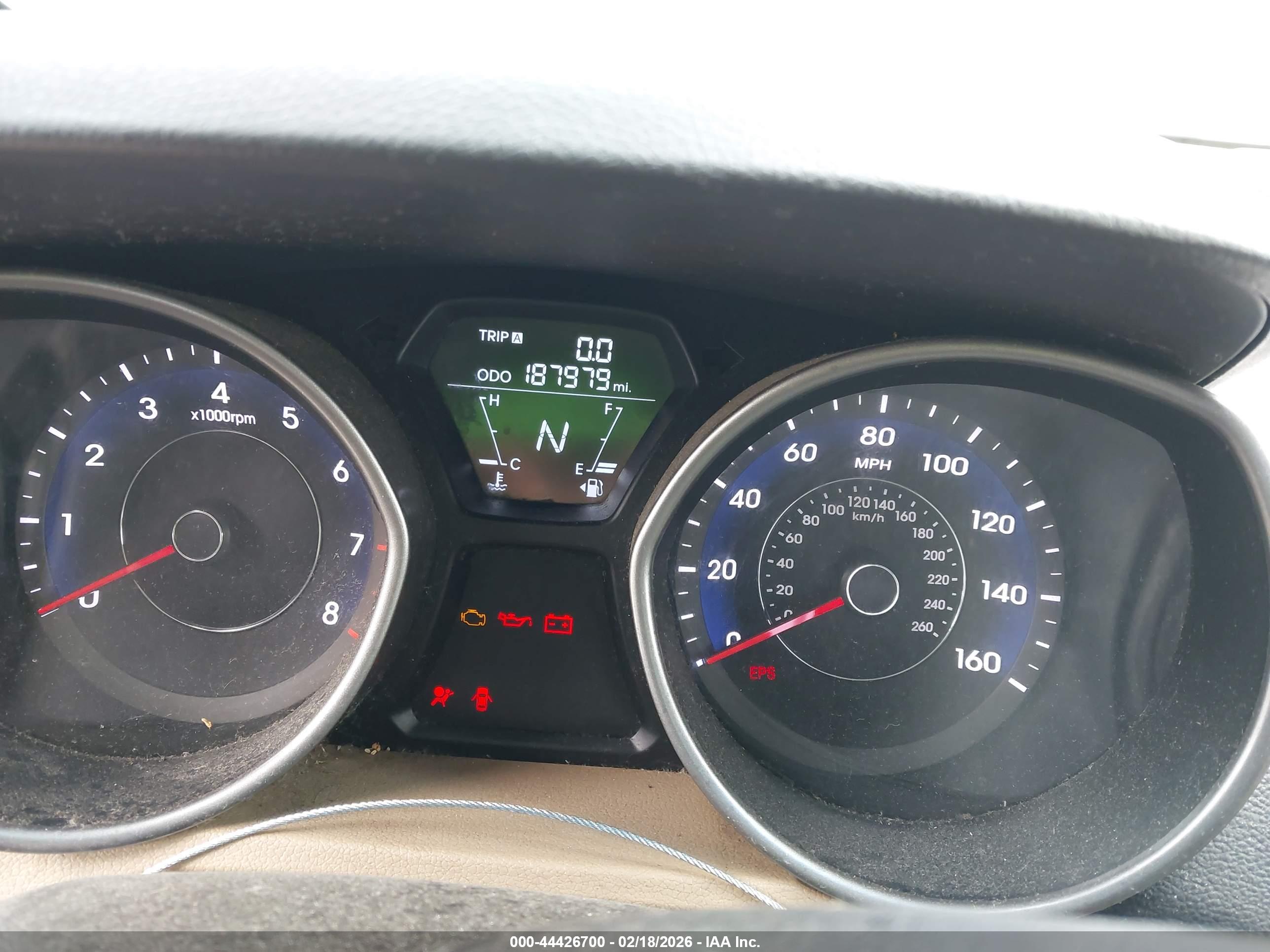 HYUNDAI ELANTRA image 7