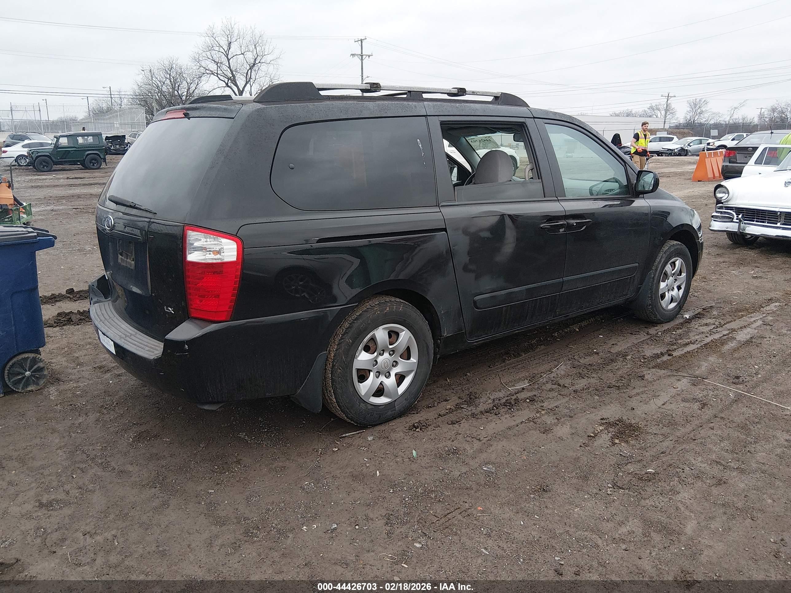 KIA SEDONA image 4