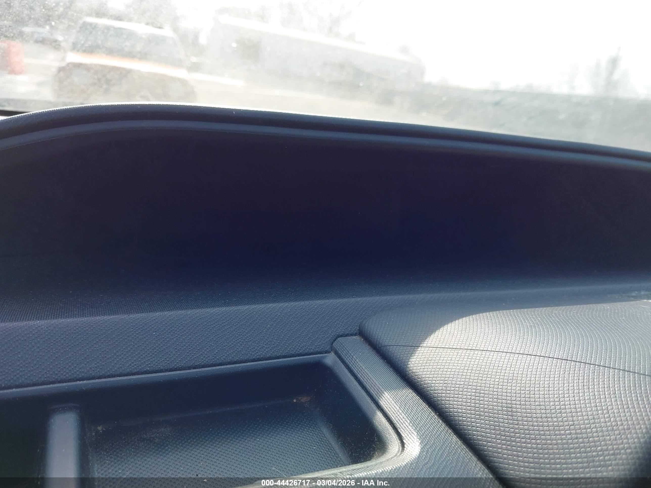 TOYOTA PRIUS image 7