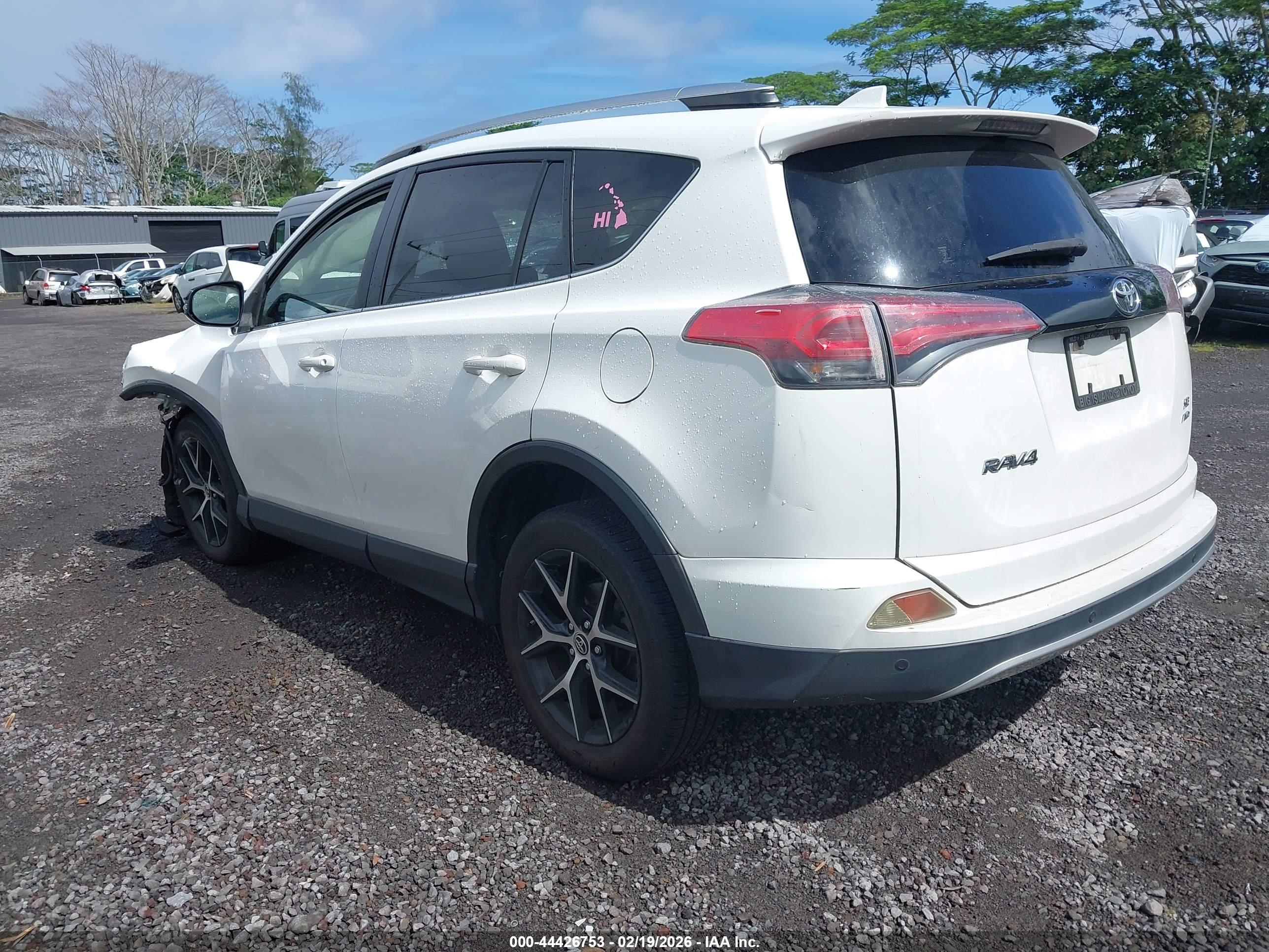 TOYOTA RAV4 image 3