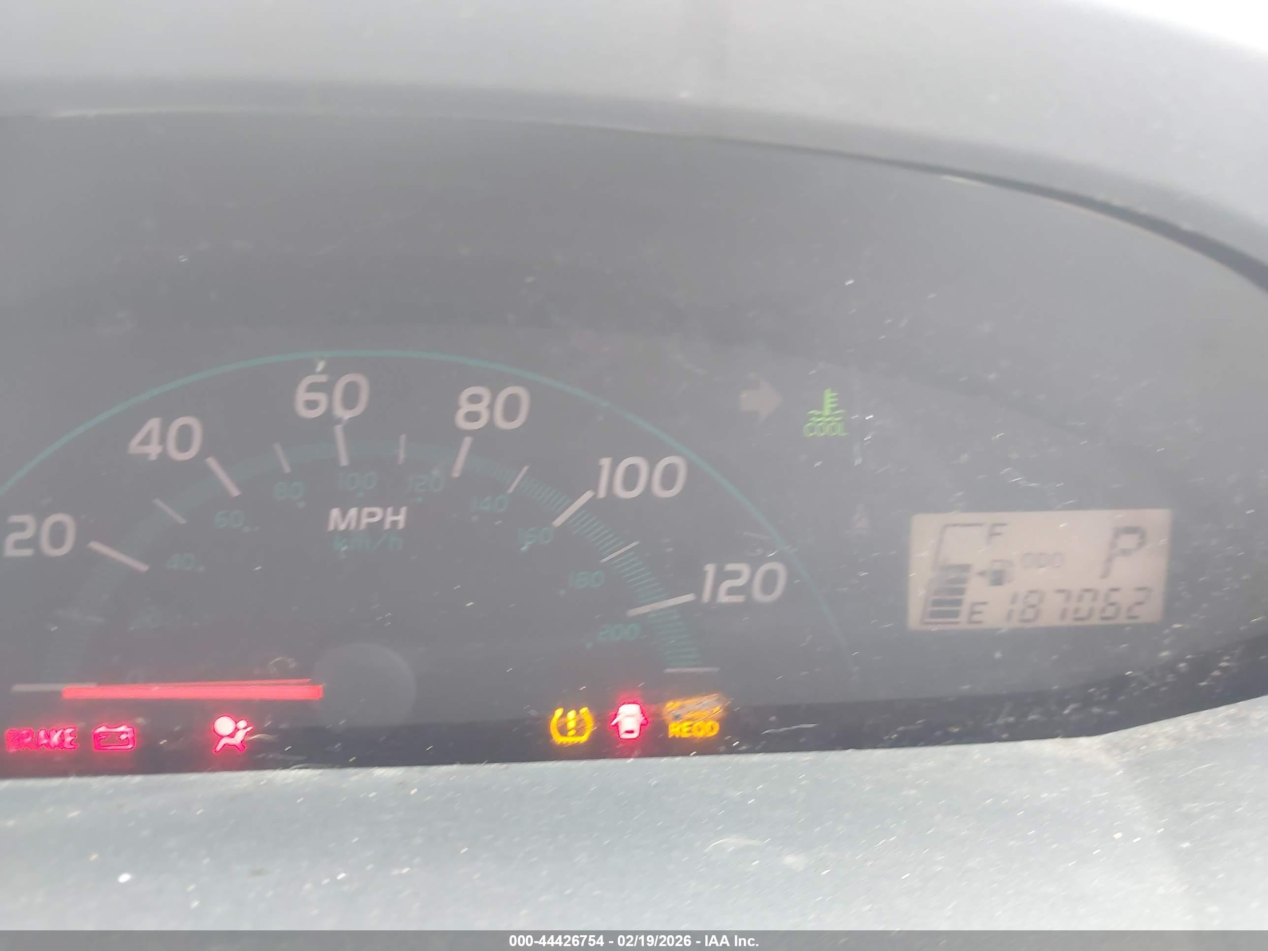 TOYOTA YARIS image 7