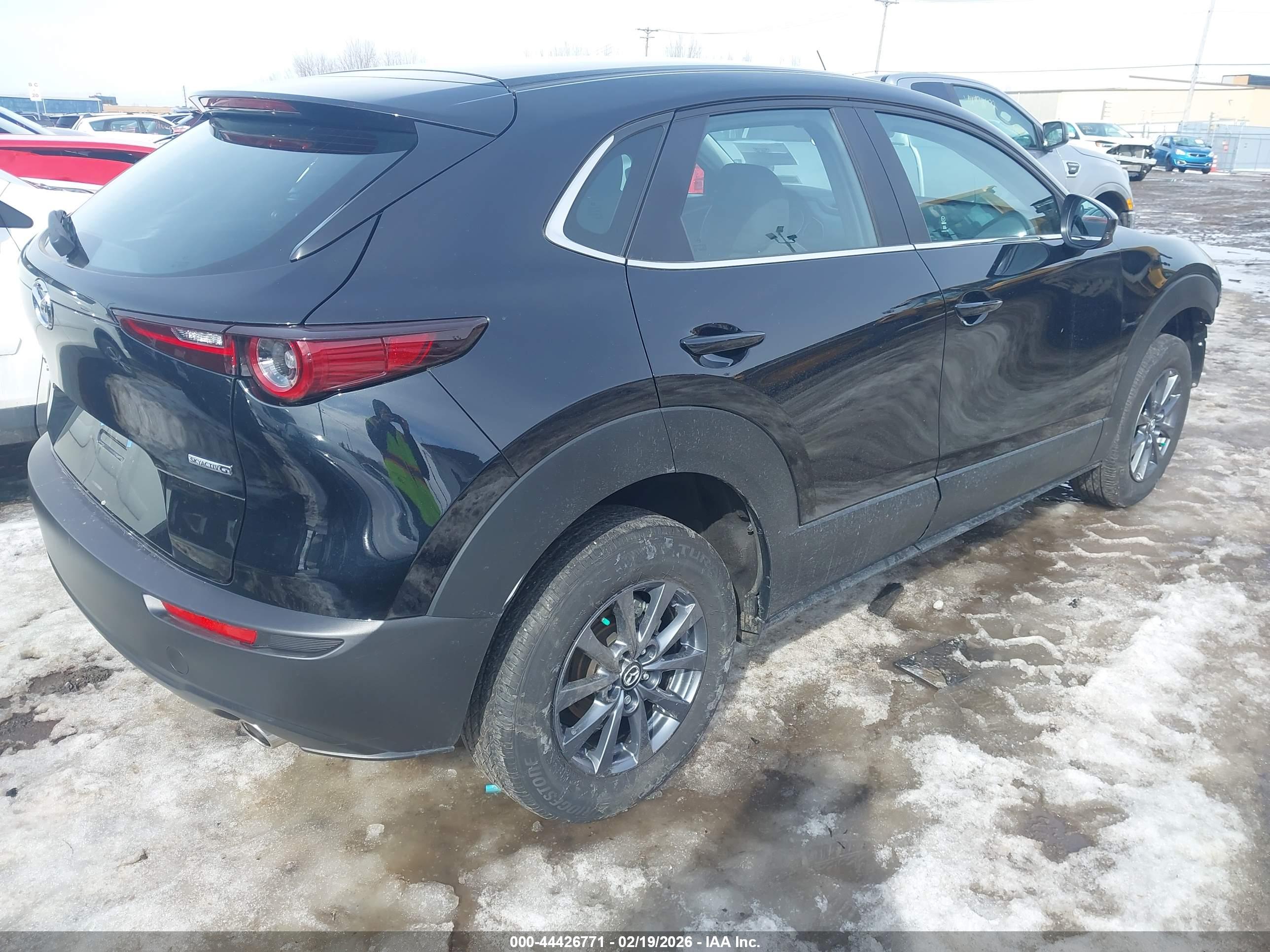 MAZDA CX-30 image 4