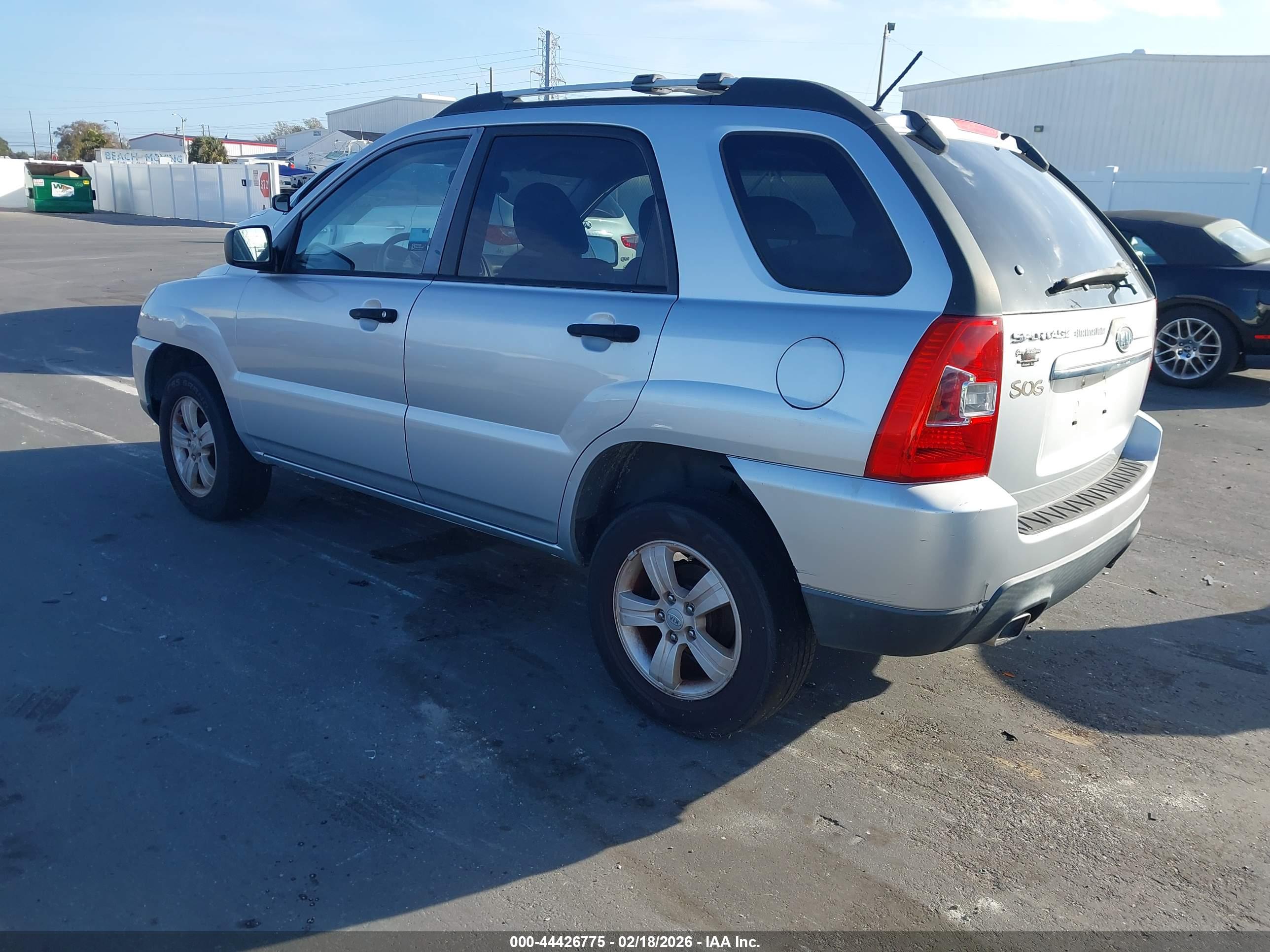 KIA SPORTAGE image 3