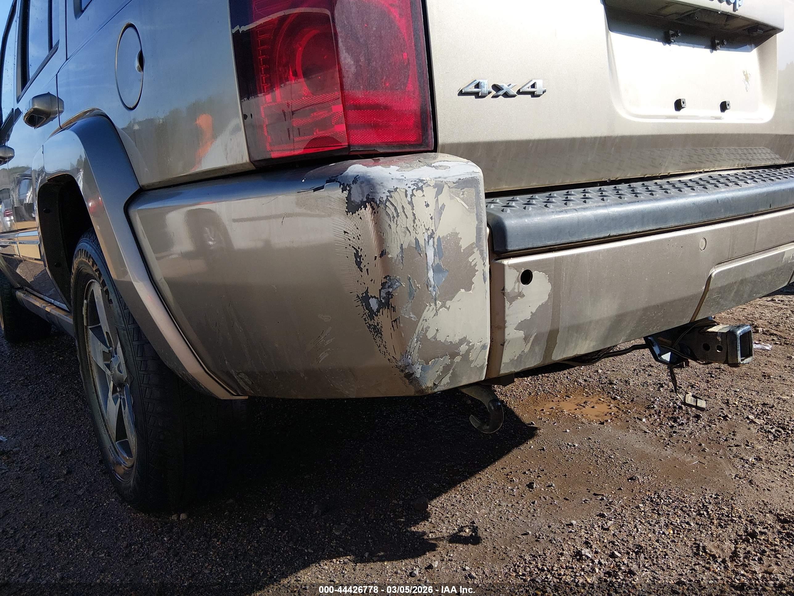 JEEP COMMANDER image 6
