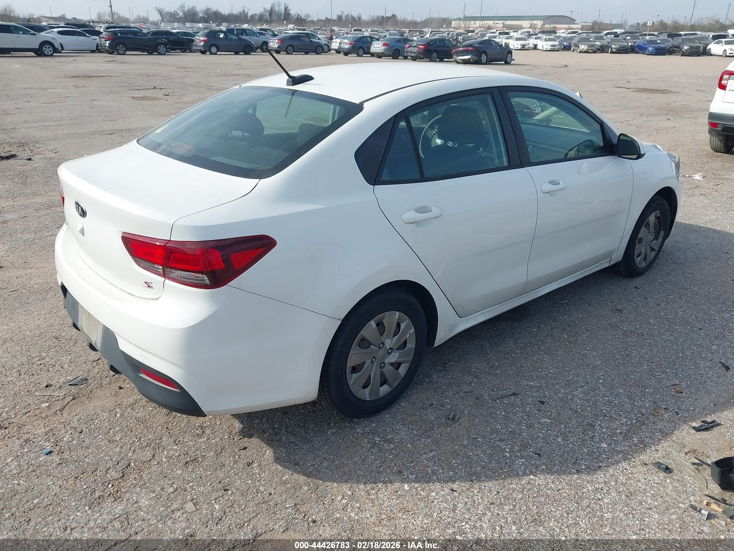 KIA RIO image 4
