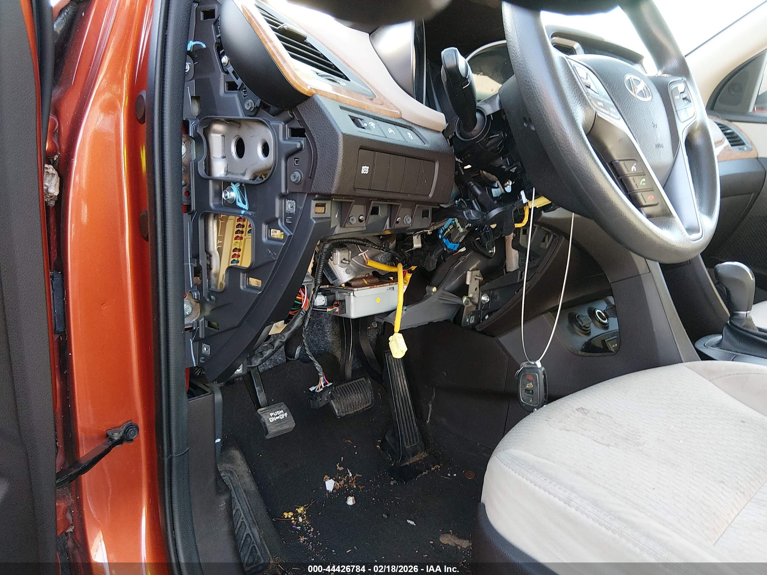 HYUNDAI SANTA image 6