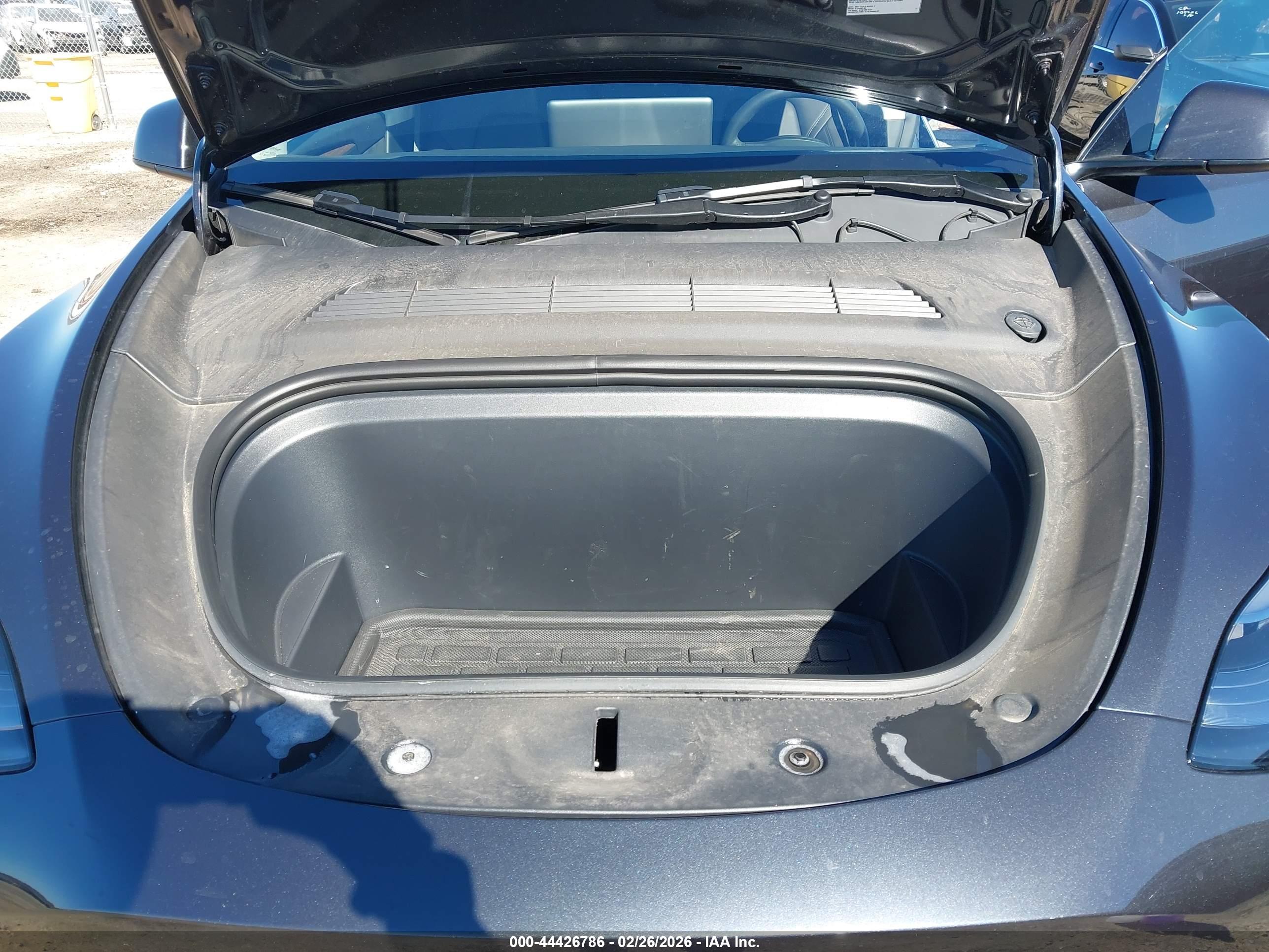 TESLA MODEL image 10