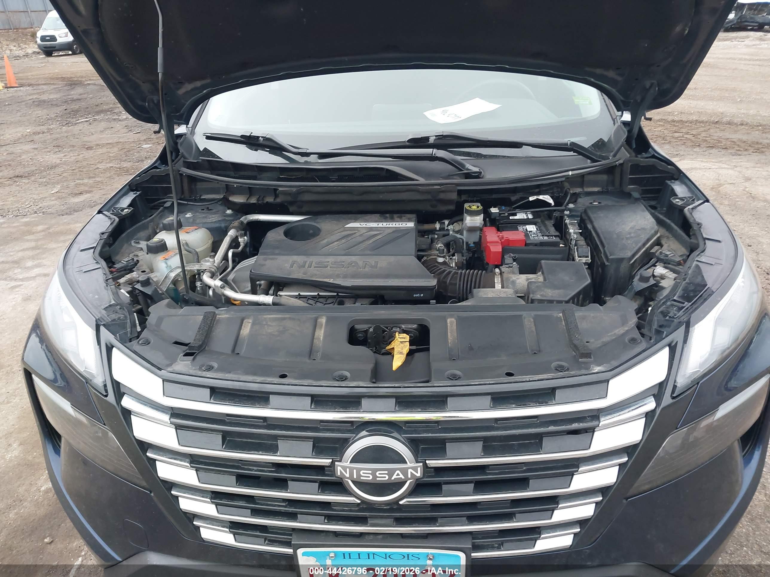 NISSAN ROGUE image 10