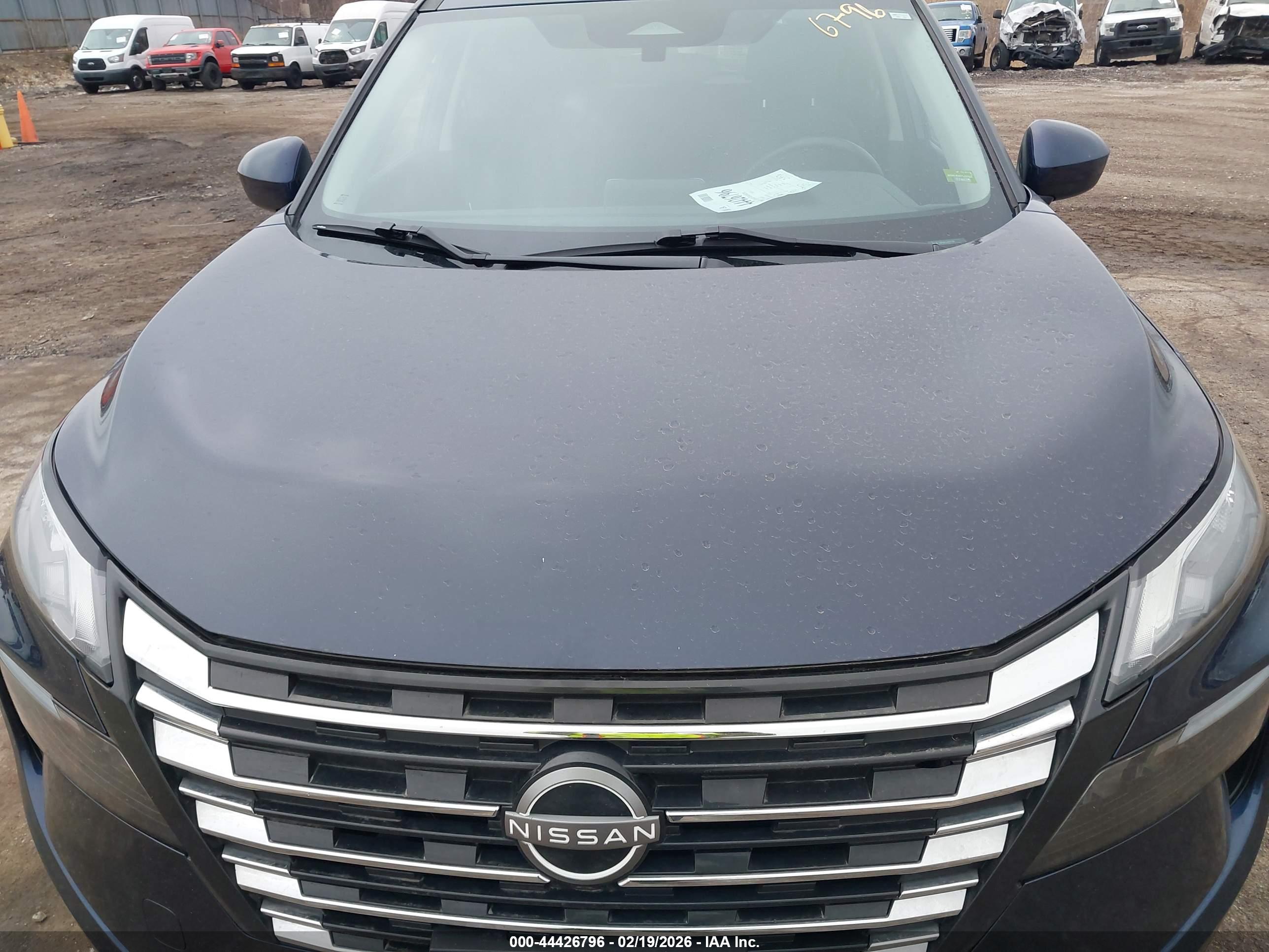 NISSAN ROGUE image 6