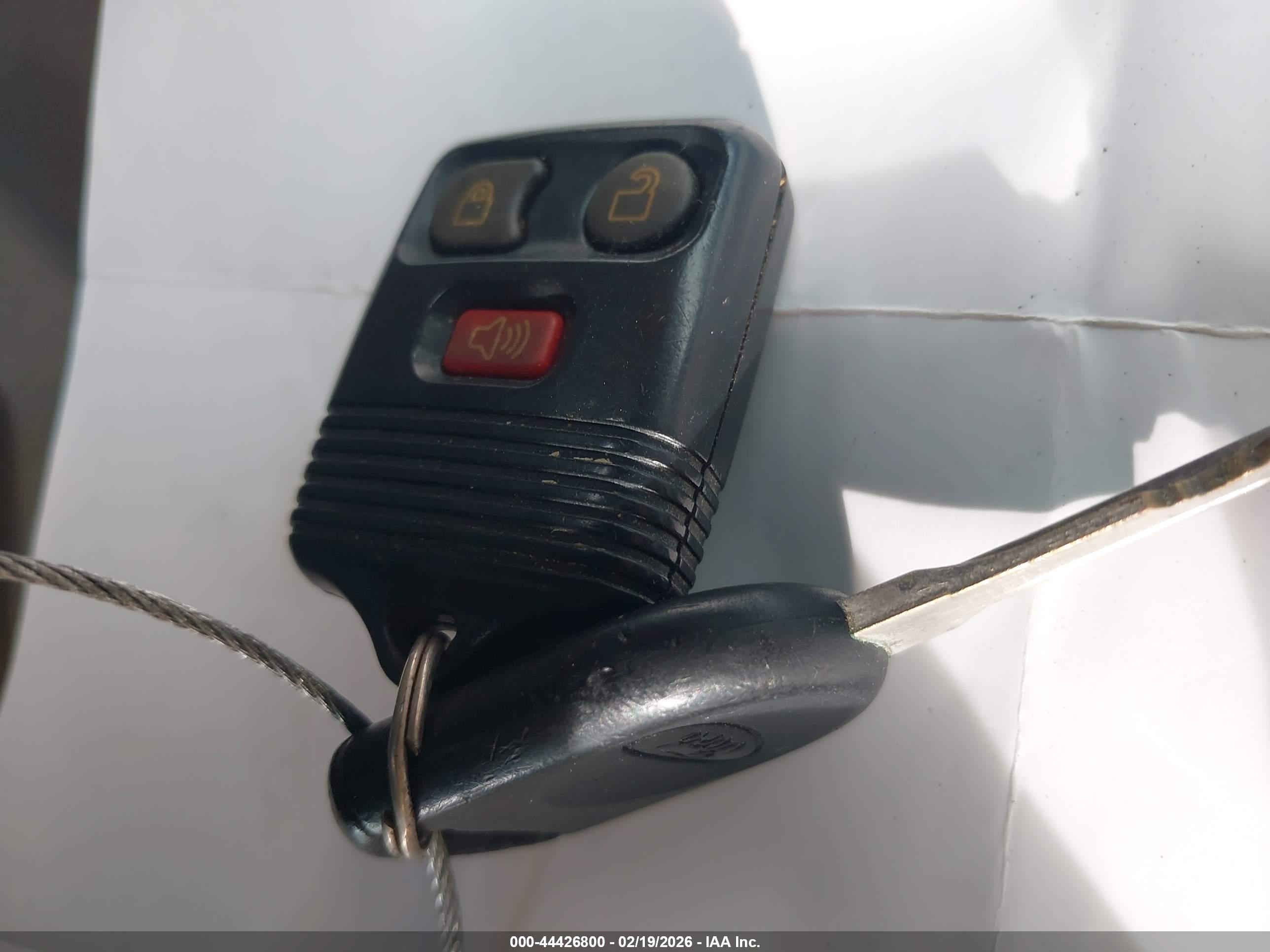 FORD FREESTAR image 11